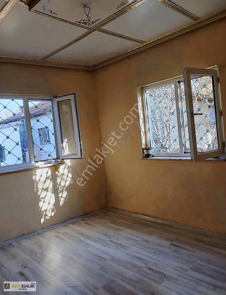 Yenıdoğan Mah. Satılık 3+1 Müstakil Ev - Görsel 16