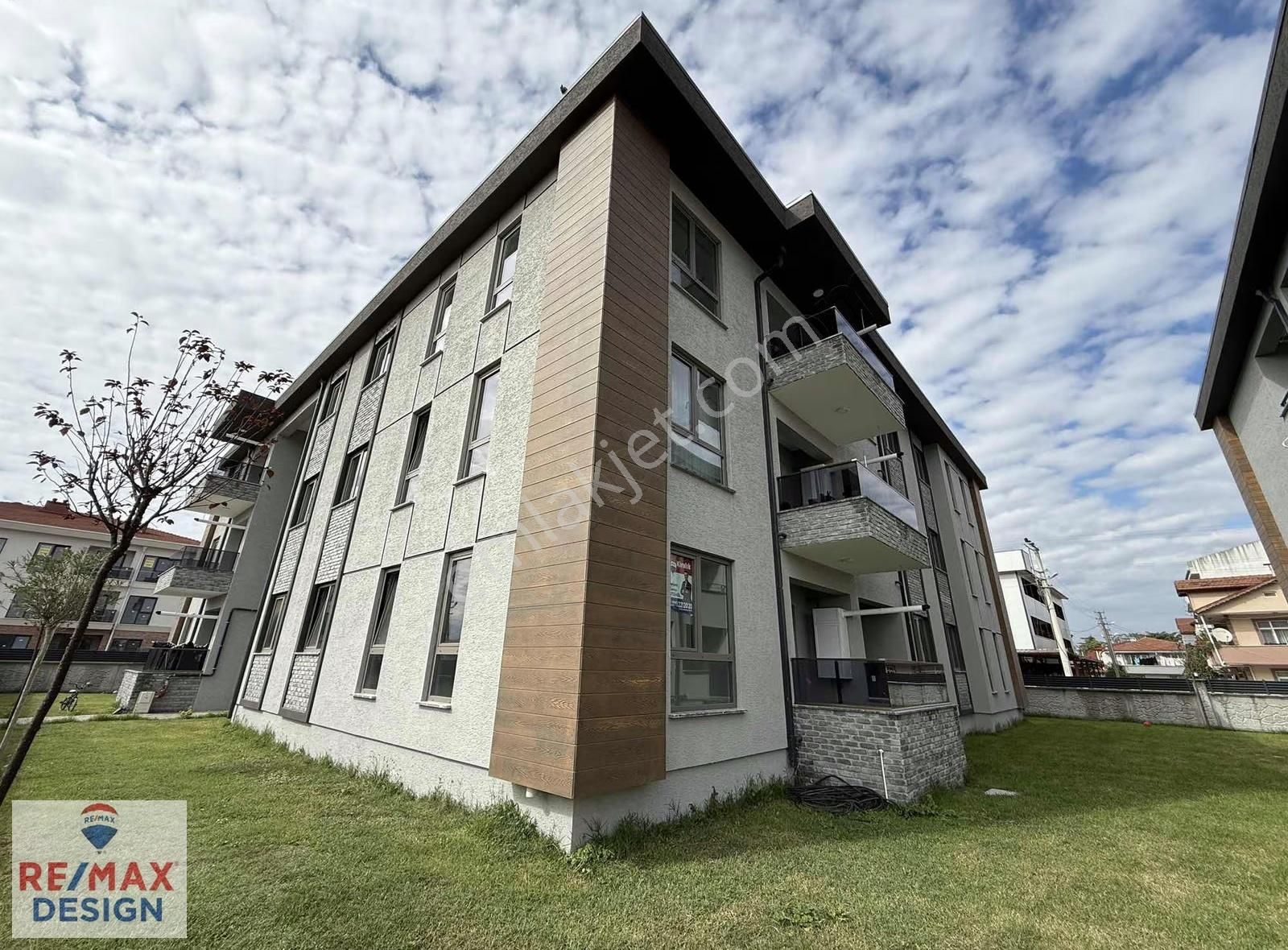 Remax Desıgn Hidayet Bey Sitesi Kiralık 3+1 Daire Sıfır Teslim - Görsel 12