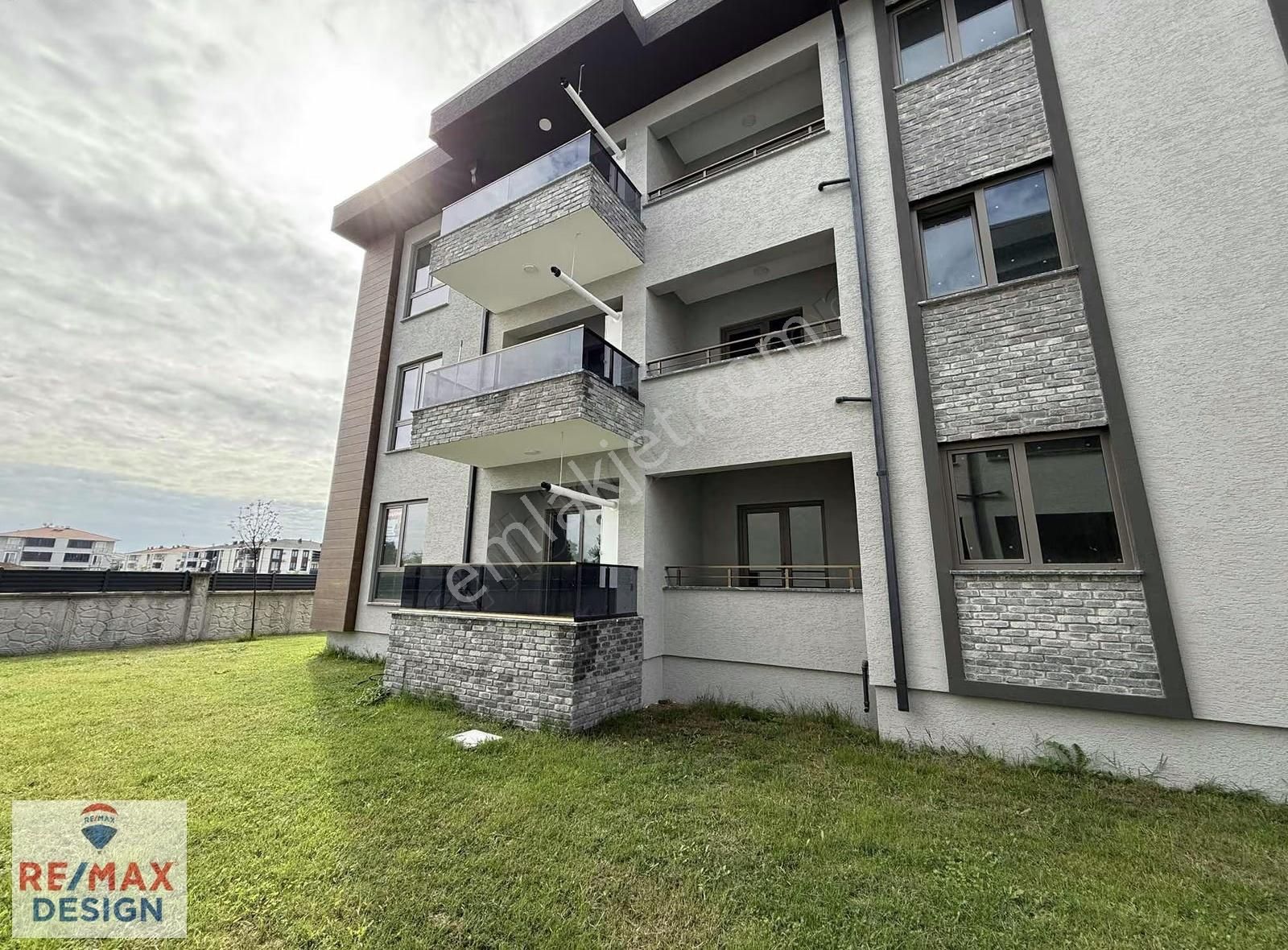 Remax Desıgn Hidayet Bey Sitesi Kiralık 3+1 Daire Sıfır Teslim - Görsel 27