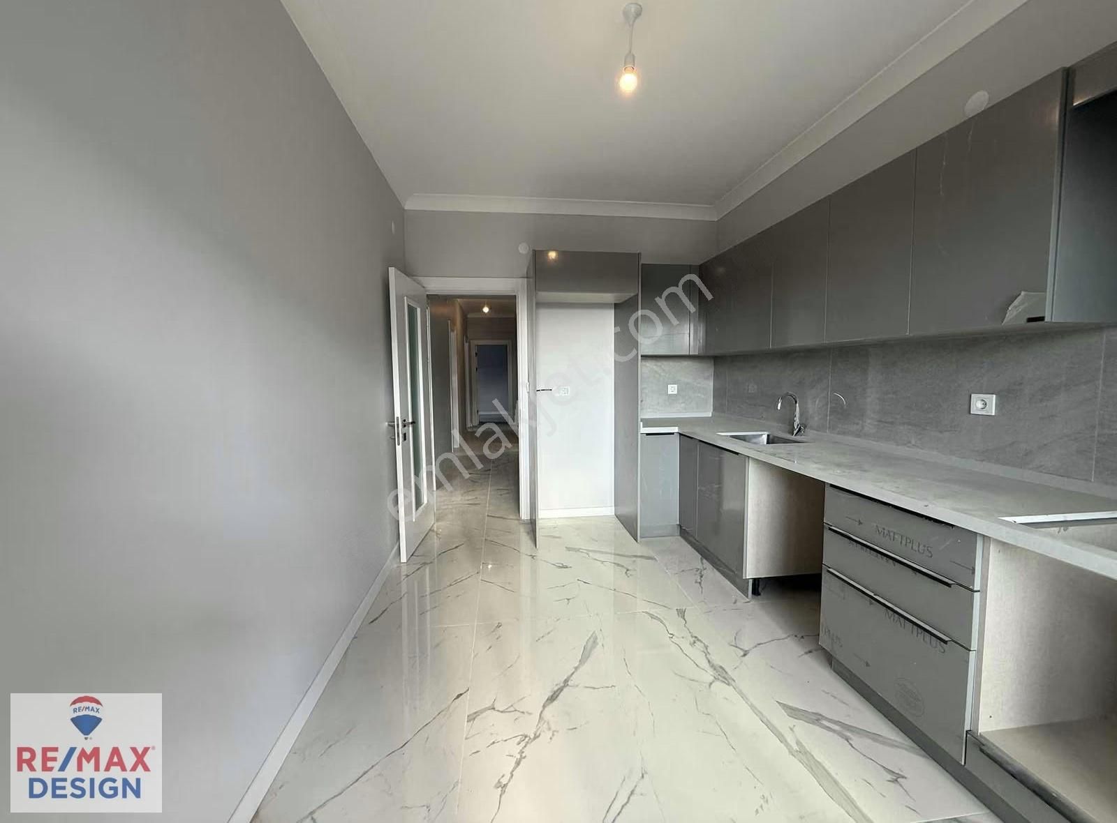 Remax Desıgn Hidayet Bey Sitesi Kiralık 3+1 Daire Sıfır Teslim - Görsel 16