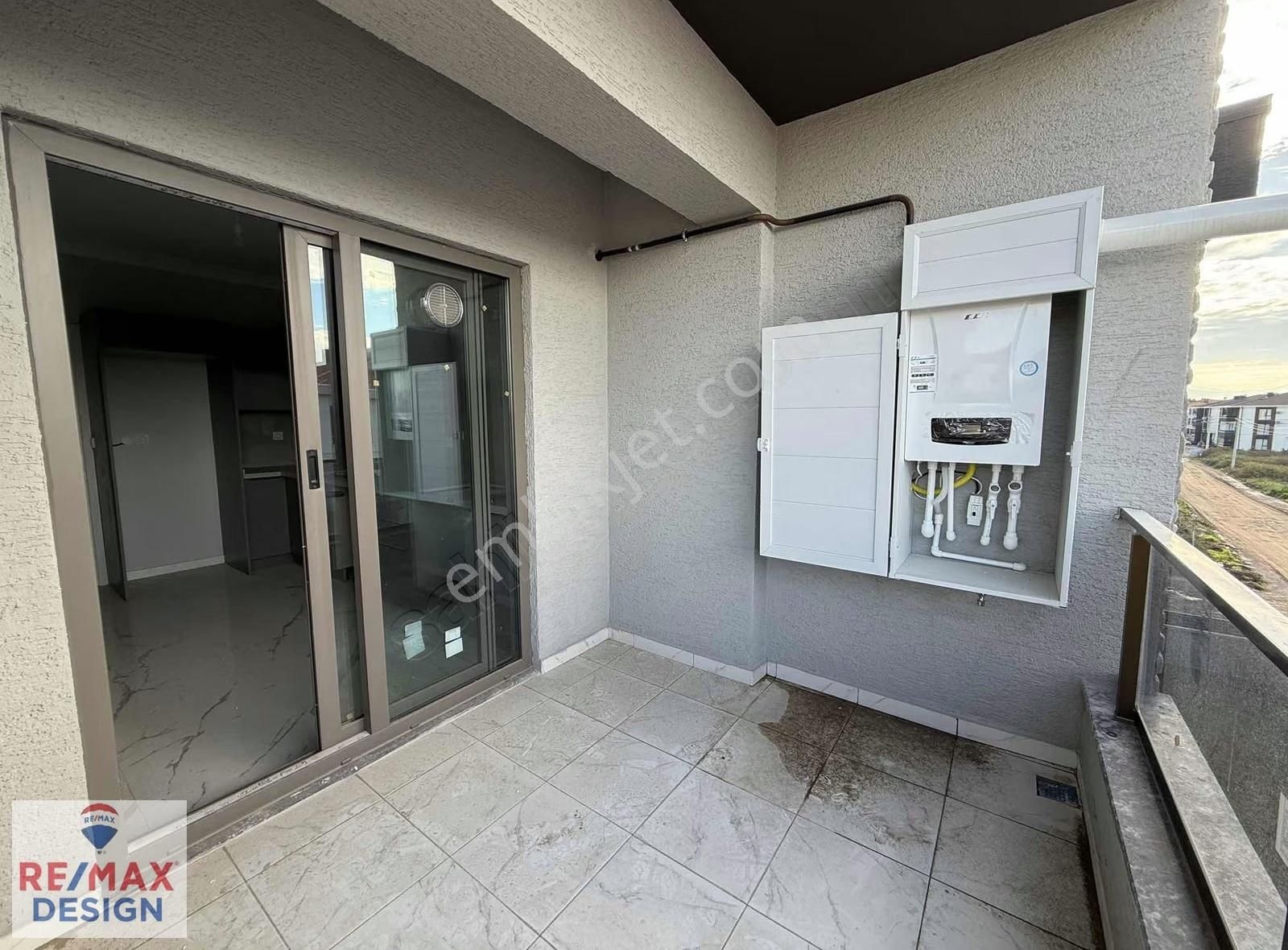 Remax Desıgn Hidayet Bey Sitesi Kiralık 3+1 Daire Sıfır Teslim - Görsel 13