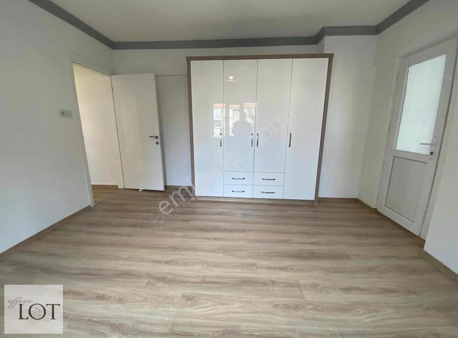 Fesleğen'de 4+1 Arakat İçi Yenilenmiş Daire - Görsel 11