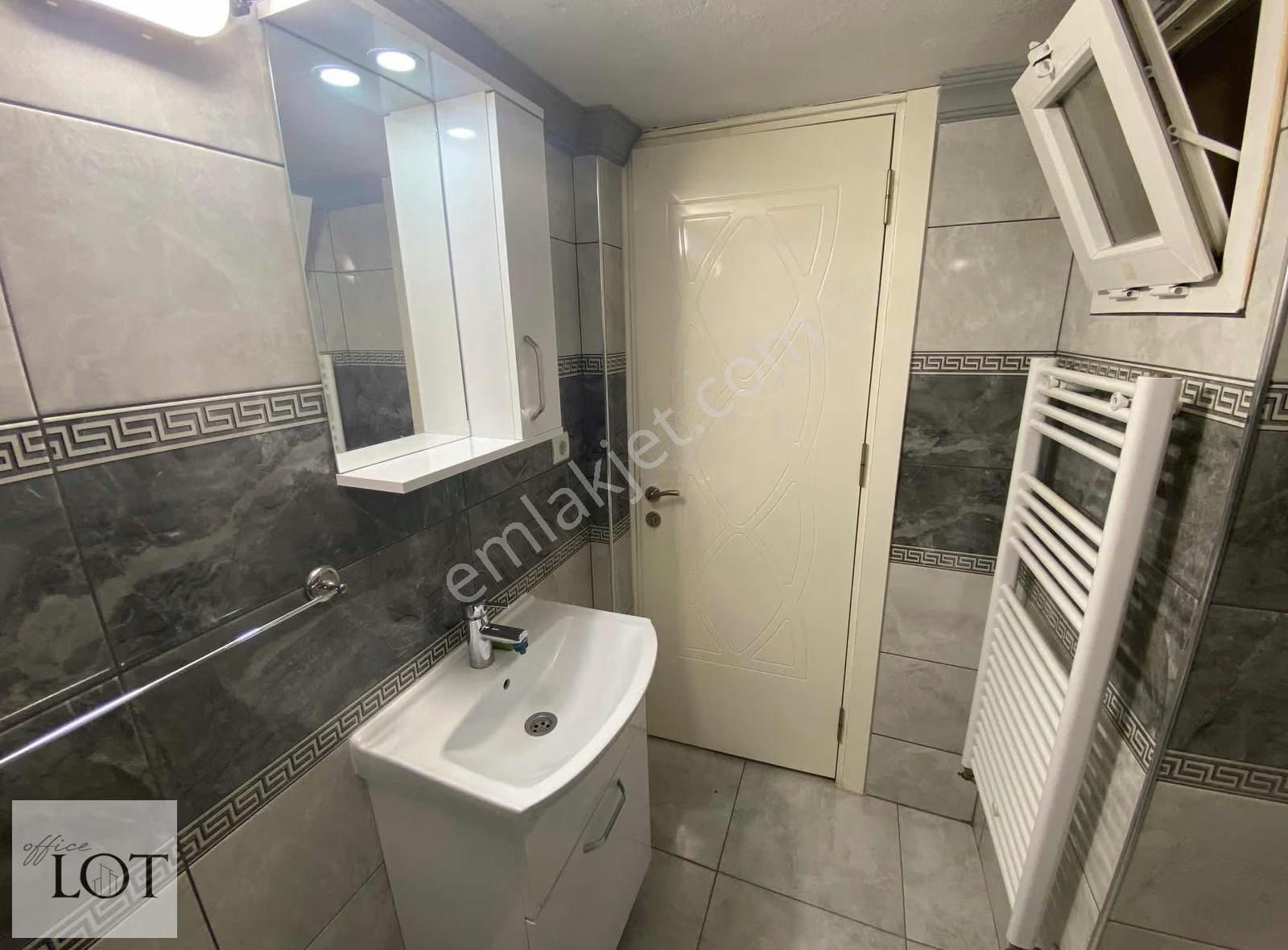 Fesleğen'de 4+1 Arakat İçi Yenilenmiş Daire - Görsel 8