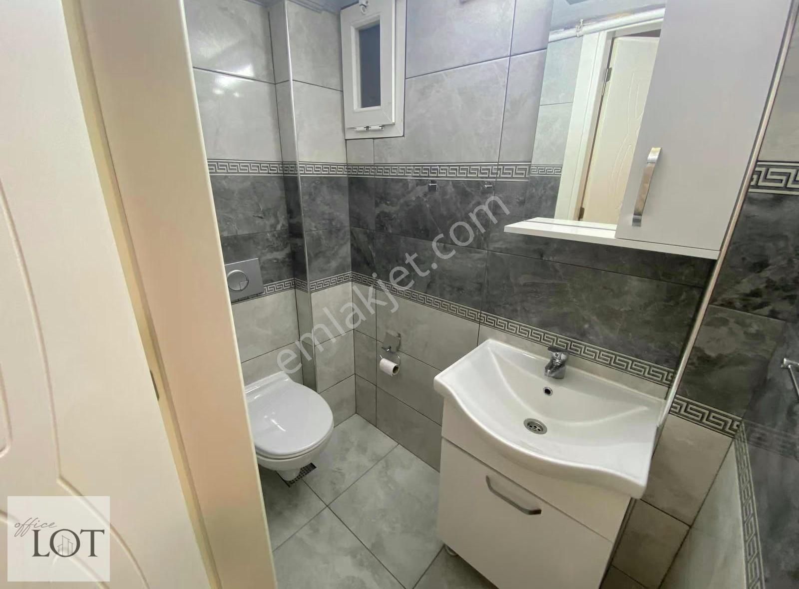 Fesleğen'de 4+1 Arakat İçi Yenilenmiş Daire