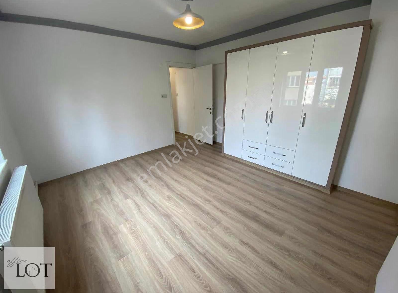 Fesleğen'de 4+1 Arakat İçi Yenilenmiş Daire - Görsel 12