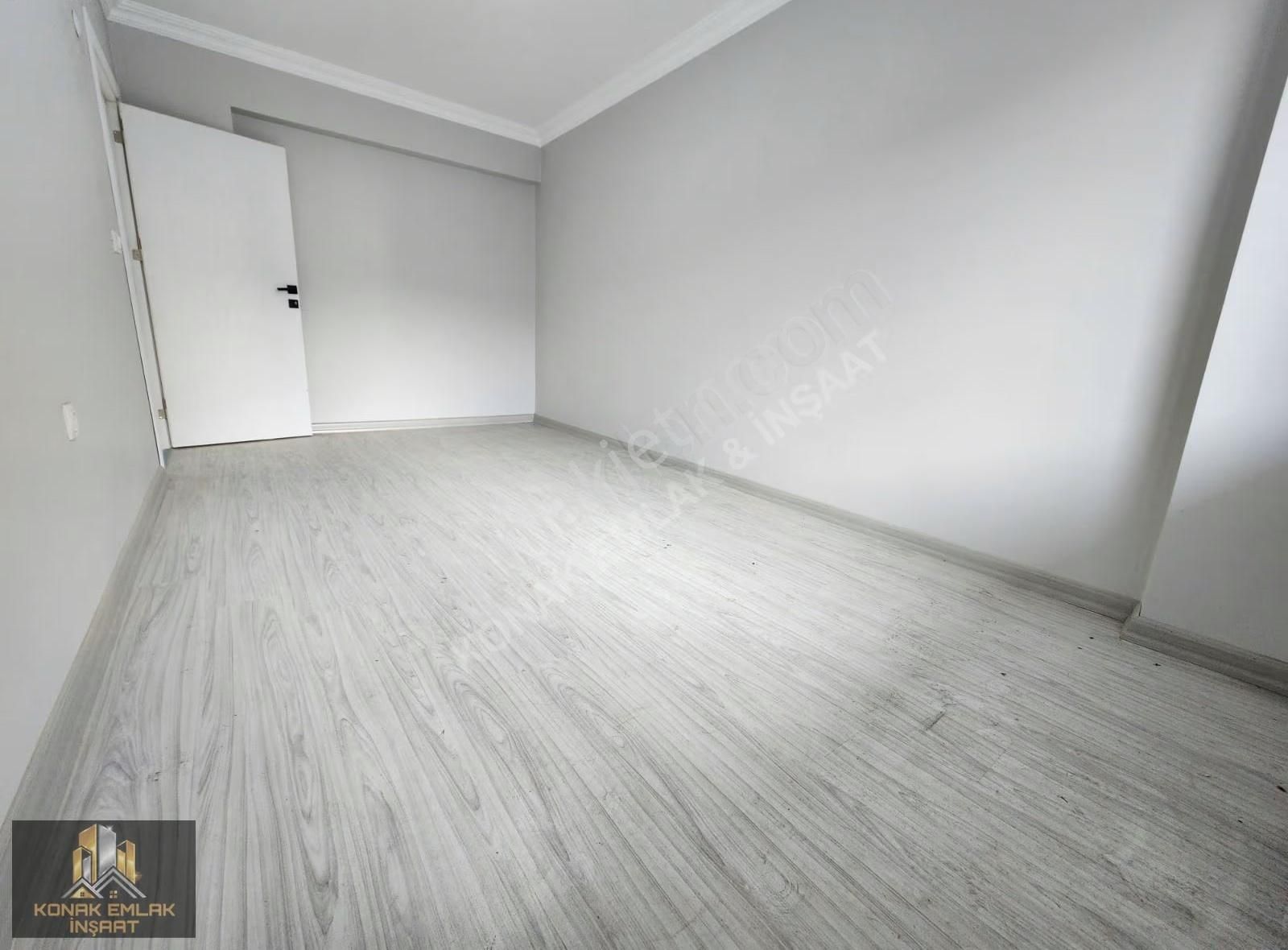 Satılık 2+1 Ön Cephe Kot 1 Daire - Görsel 3