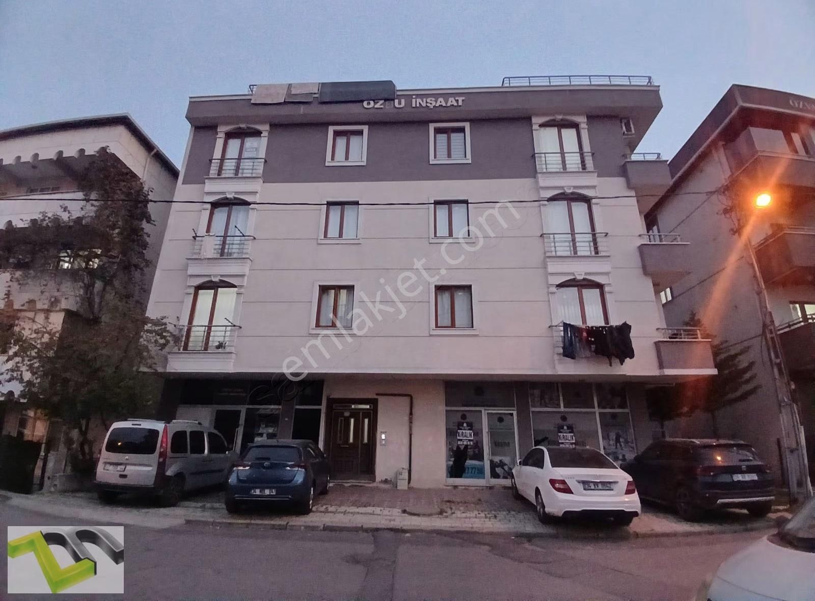 Zeymak Yapı Gayrimenkulden 4+1 Satılık Çatı Dübleks