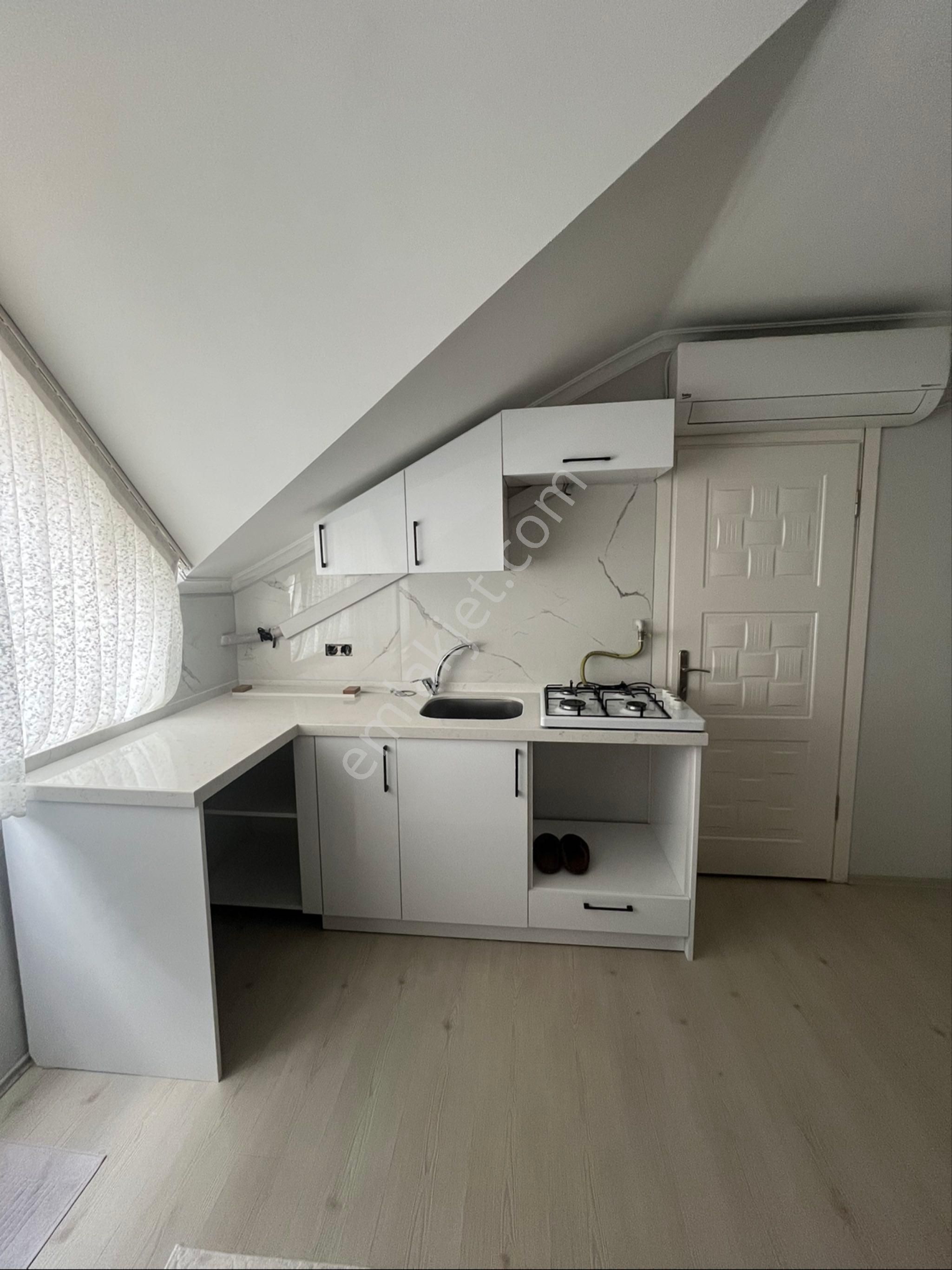 Sahibinden Merkezde Dubleks Daire 5.5+1 Çift Giriş Yüksek Tavan - Görsel 11