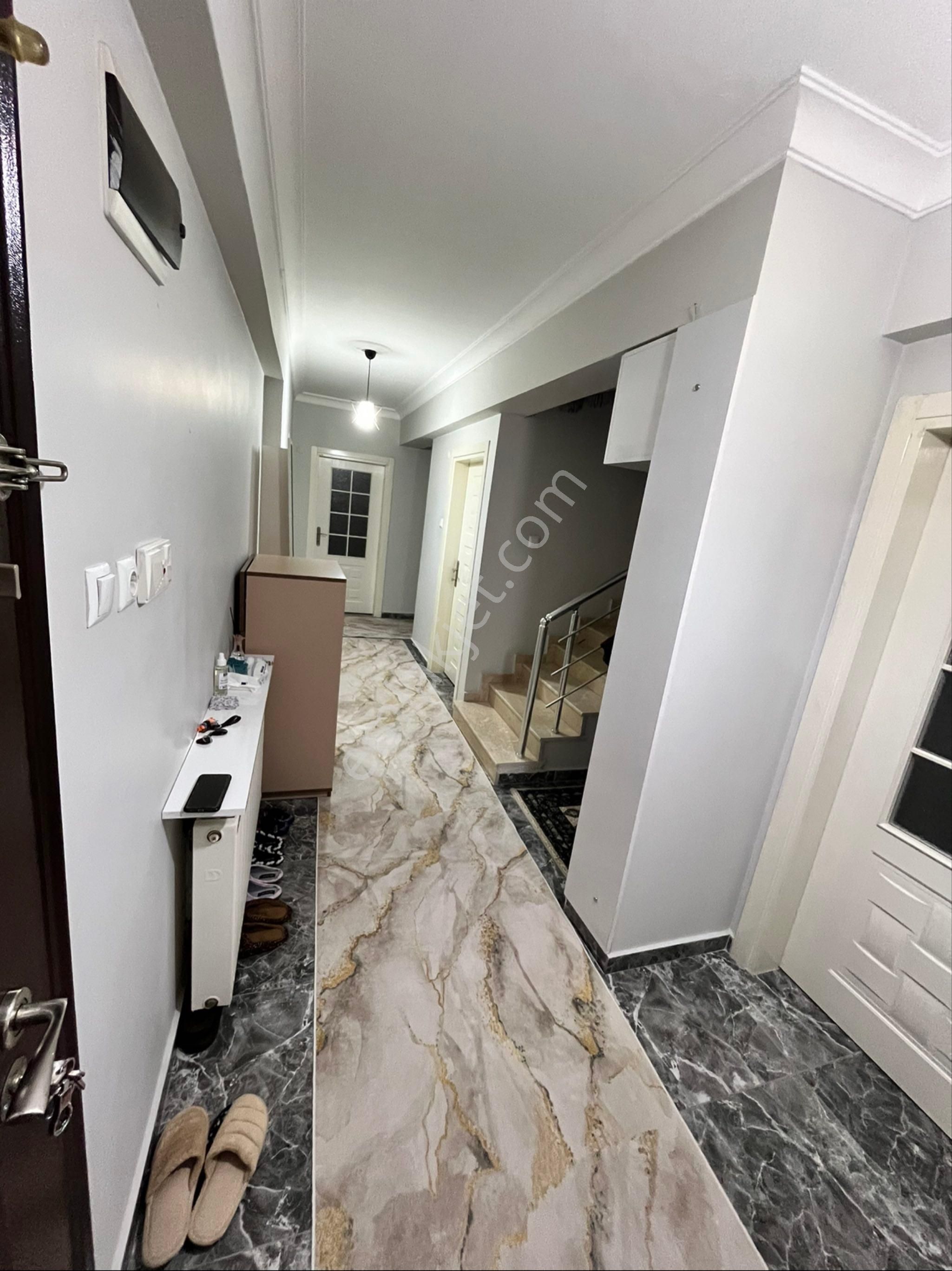 Sahibinden Merkezde Dubleks Daire 5.5+1 Çift Giriş Yüksek Tavan - Görsel 10