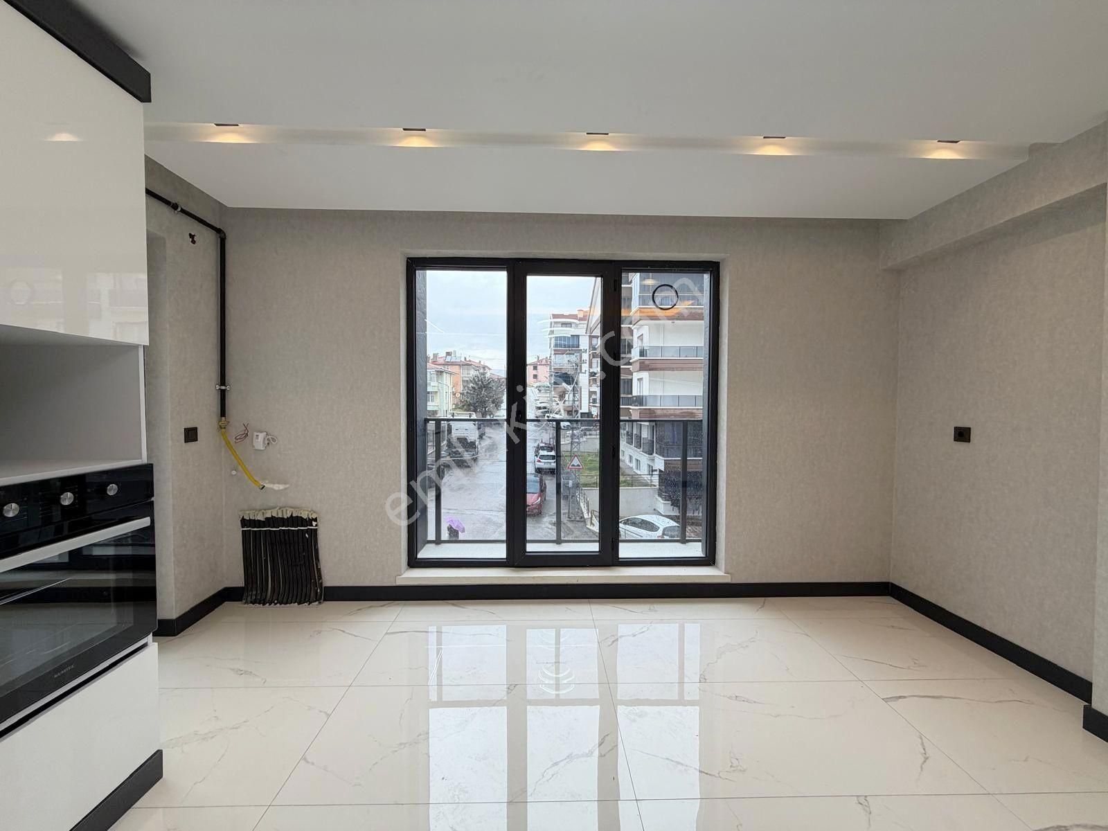 Öz'maşallah.dan Cadde Okullar Yanı Geniş Sıfır 3+1 Daire,,, - Görsel 15