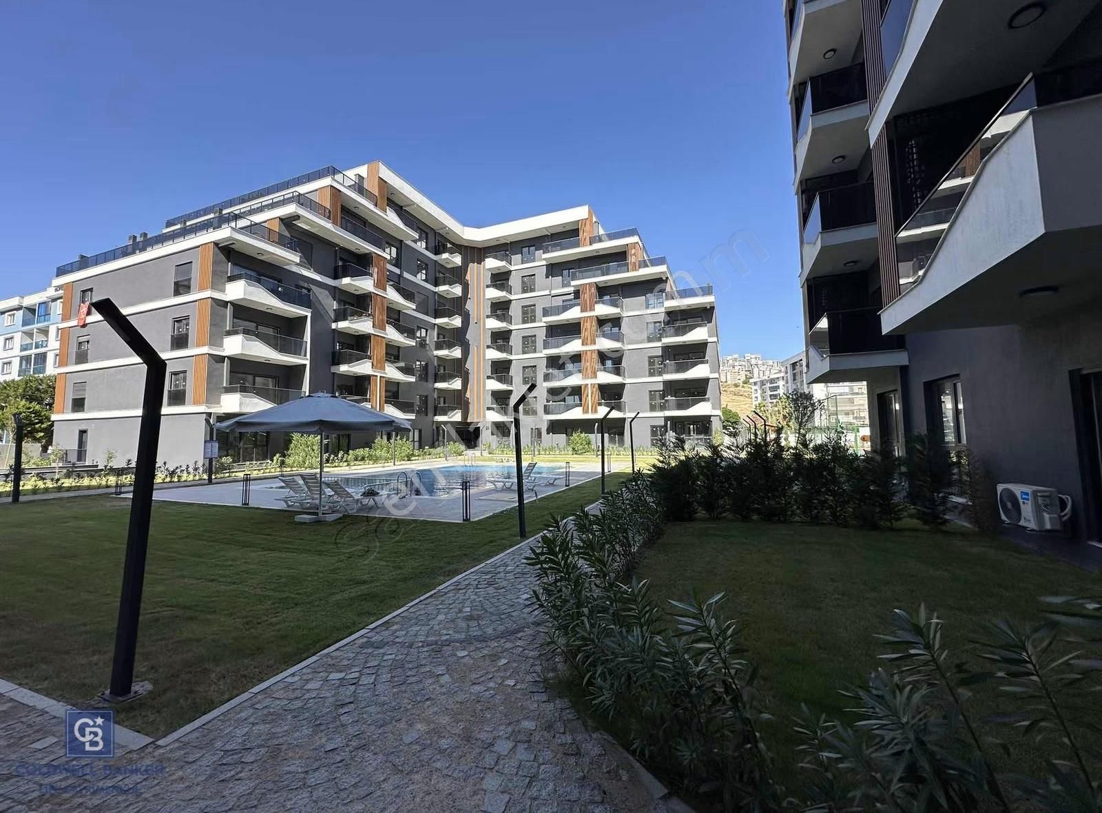 Çiğli Balatçıkta Katip Çelebi Üni.yakını Azel Deluxe 2+1 Kiralık