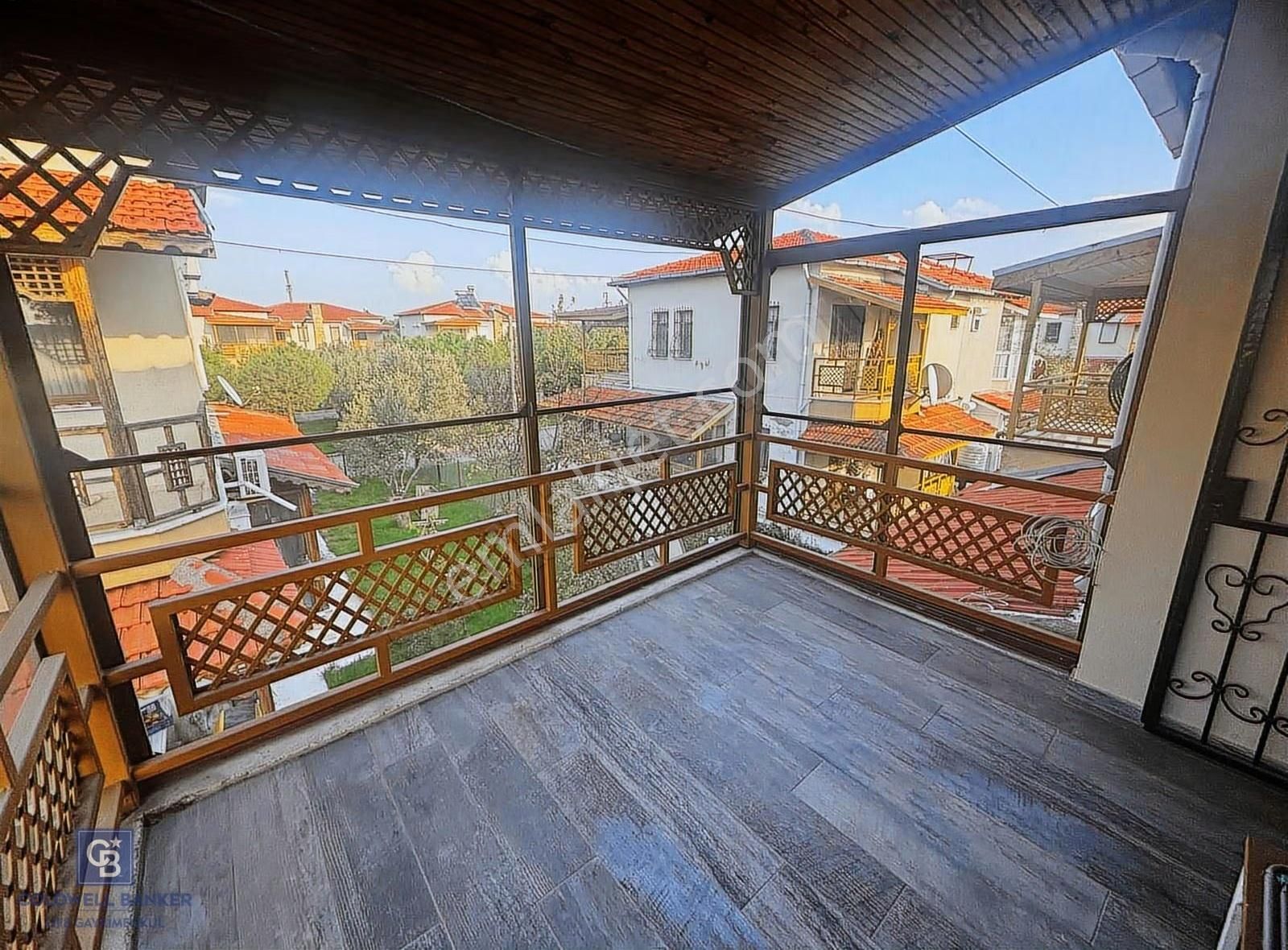 Çandarlı Yıldızkent Sitesi'nde 3+1 Bahçeli Villa - Görsel 11