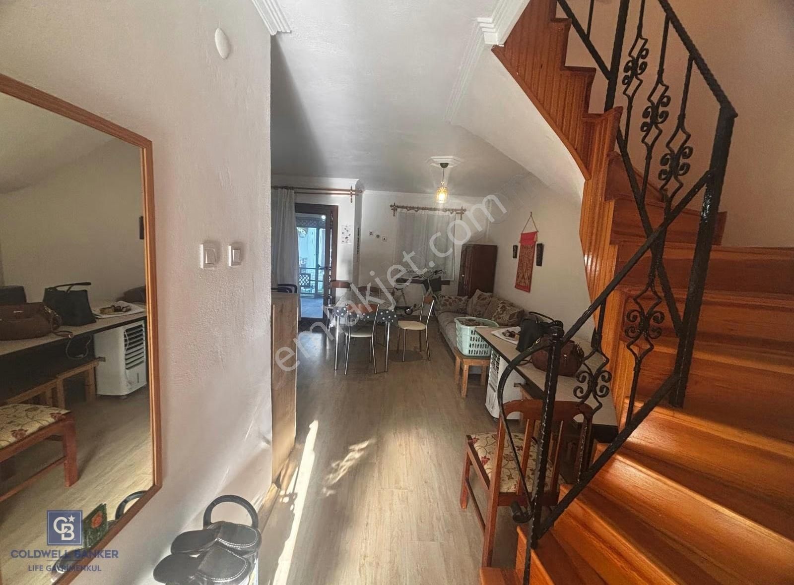 Çandarlı Yıldızkent Sitesi'nde 3+1 Bahçeli Villa - Görsel 29