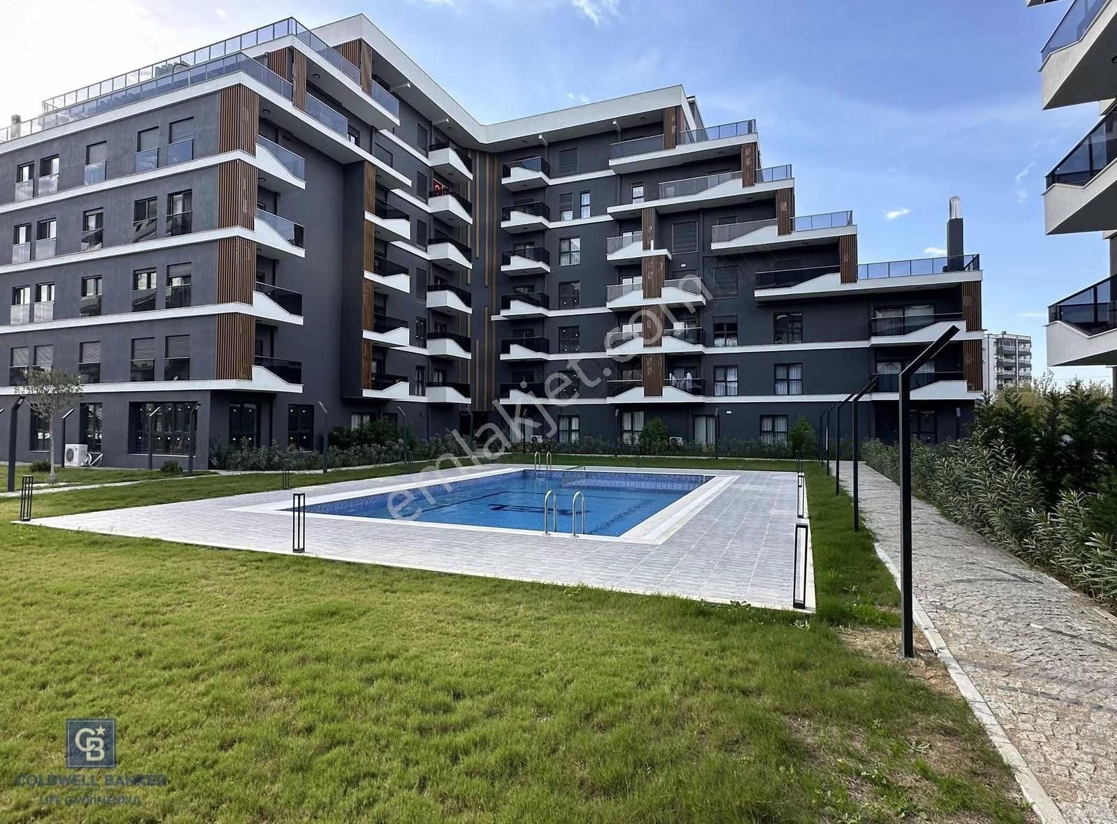 Çiğli Balatçıkta Katip Çelebi Üni Yakını Azel Deluxe Satılık 2+1