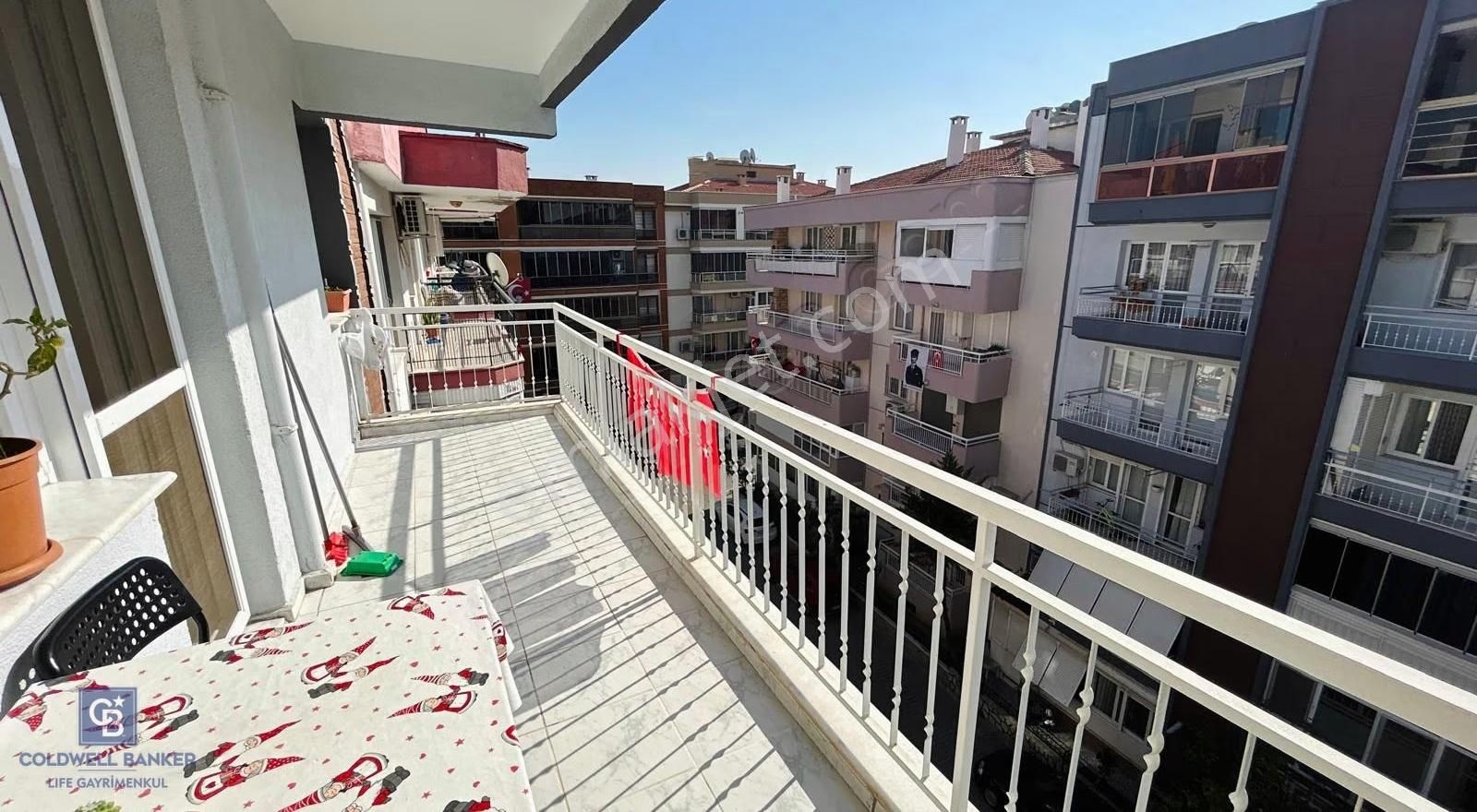 Karşıyaka Nergiz Goncalar'da Satılık 2+1 Ferah Daire - Görsel 13