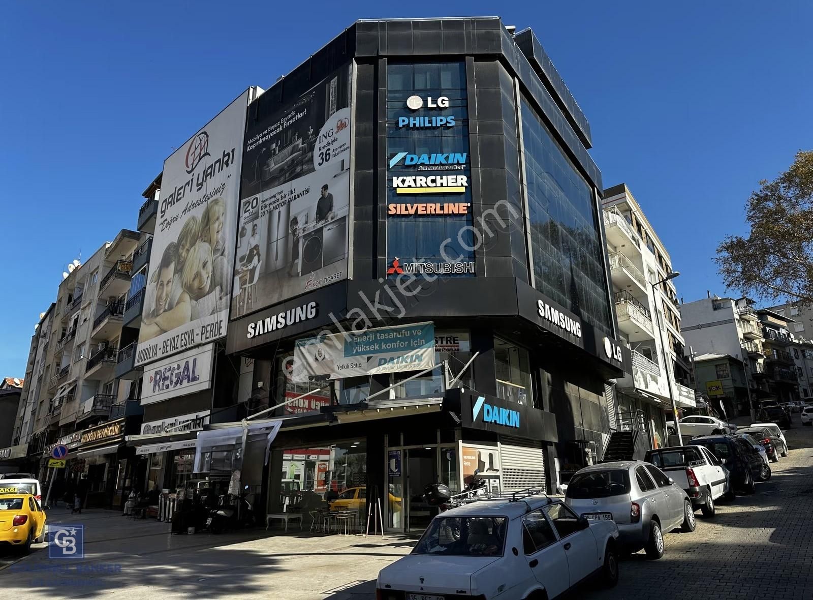 İzmir Konak'ta 7 Katlı Kiralık Dükkan / Mağaza