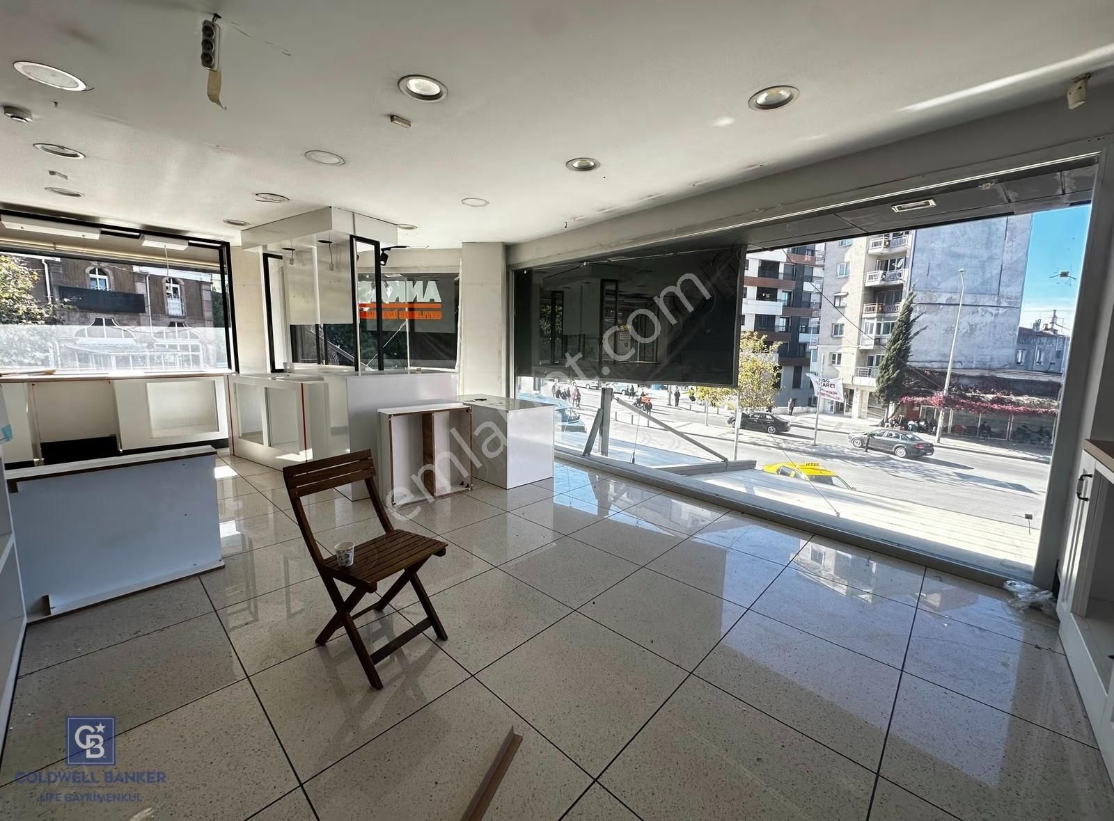 İzmir Konak'ta 7 Katlı Kiralık Dükkan / Mağaza - Görsel 14
