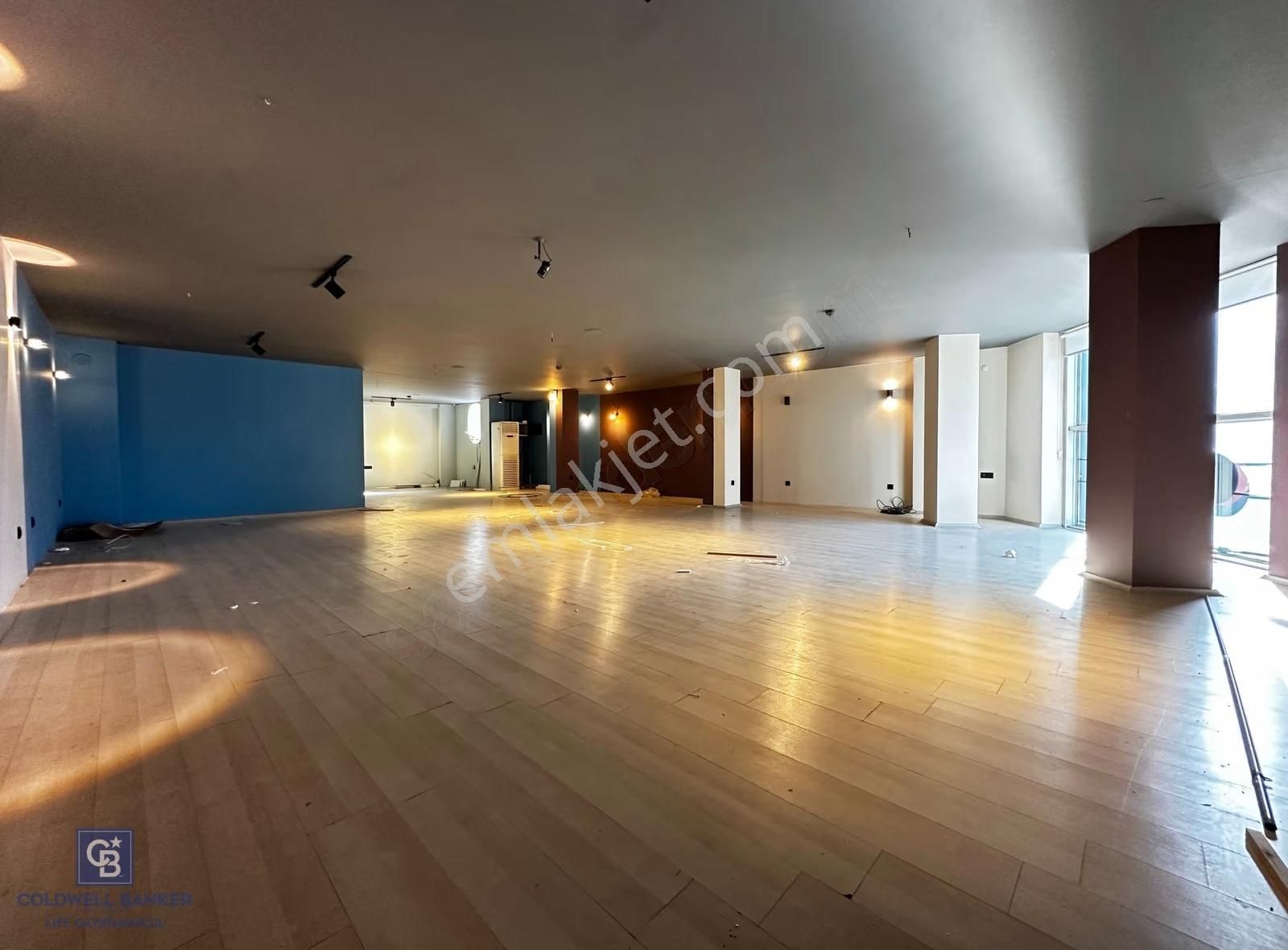 İzmir Konak'ta 7 Katlı Kiralık Dükkan / Mağaza - Görsel 25