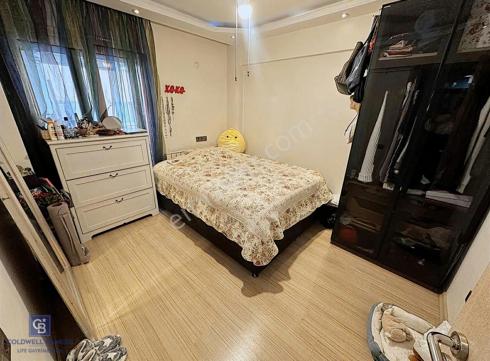 Karşıyaka Atakent'te 2. Kat Tadilatlı 3+1 Satılık Daire - Görsel 6