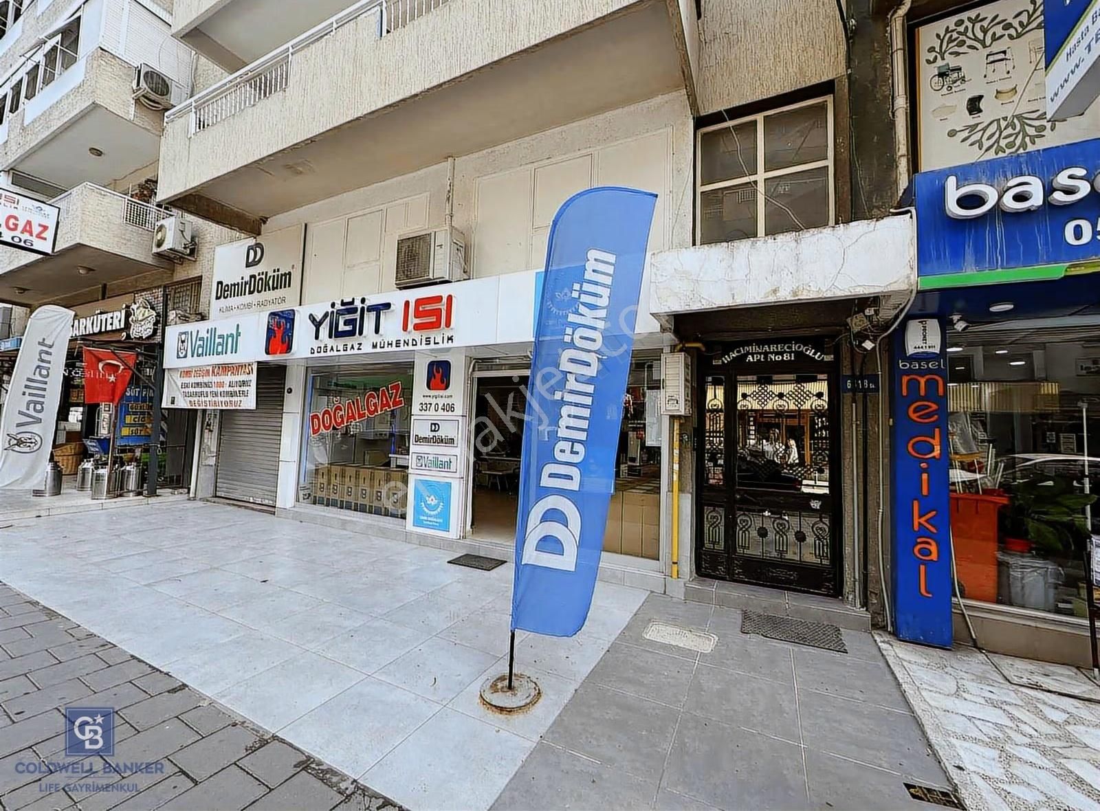 Karşıyaka Atakent'te 2. Kat Tadilatlı 3+1 Satılık Daire - Görsel 21