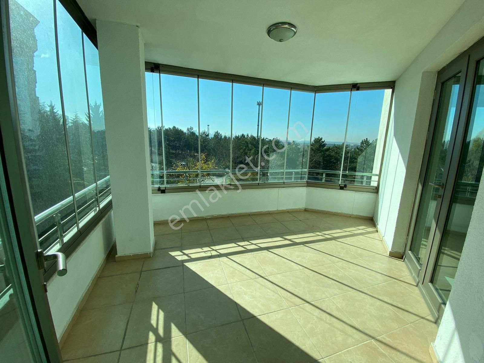 Karaca Plazada Yapılı Geniş Ferah 3+1 Kiralık Ofis - Görsel 5