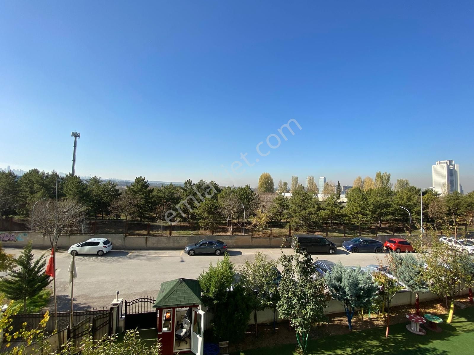Karaca Plazada Yapılı Geniş Ferah 3+1 Kiralık Ofis - Görsel 18