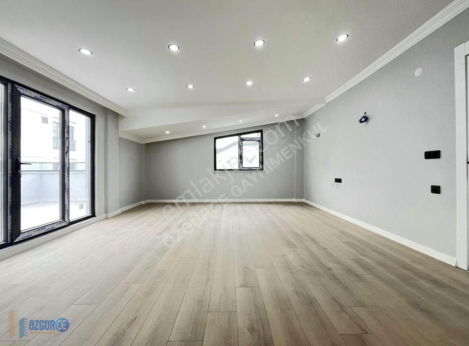 Bayramoğlu Mh Ebeveyn Banyolu Asansörlü 4+1 Lüks Dubleks Daire