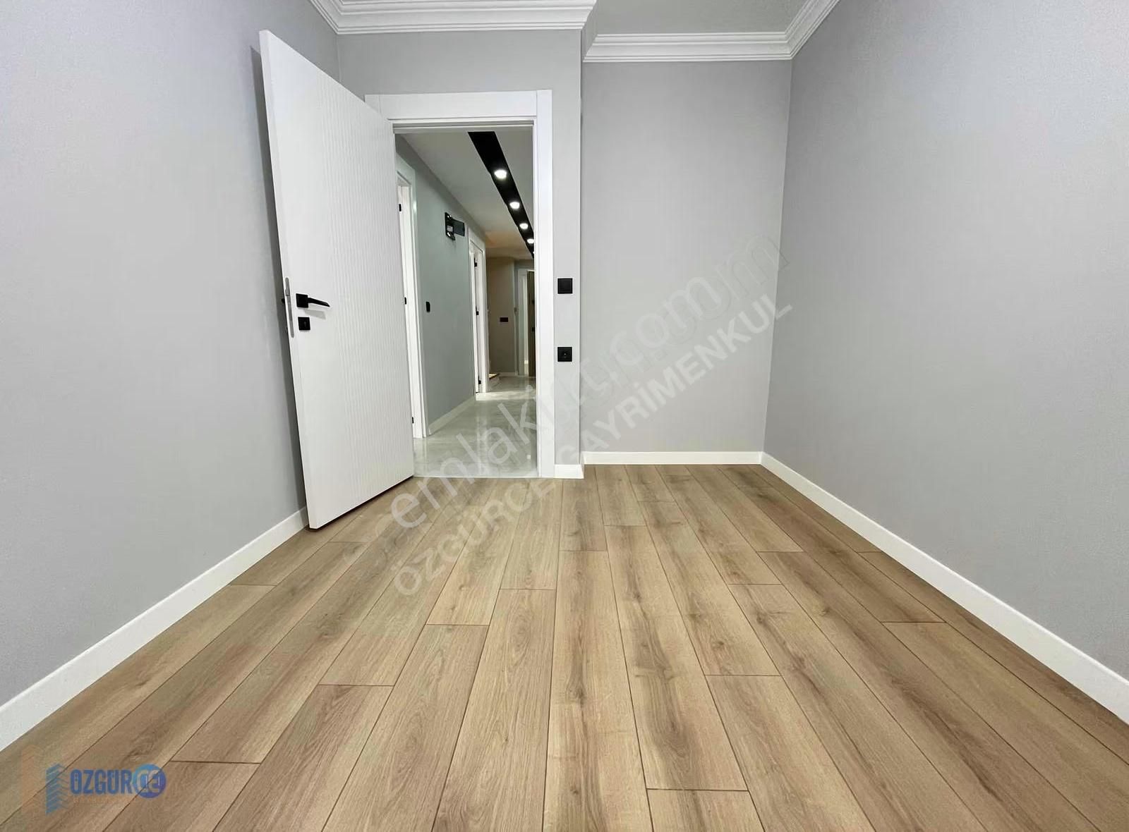 Bayramoğlu Mh Ebeveyn Banyolu Asansörlü 4+1 Lüks Dubleks Daire - Görsel 11