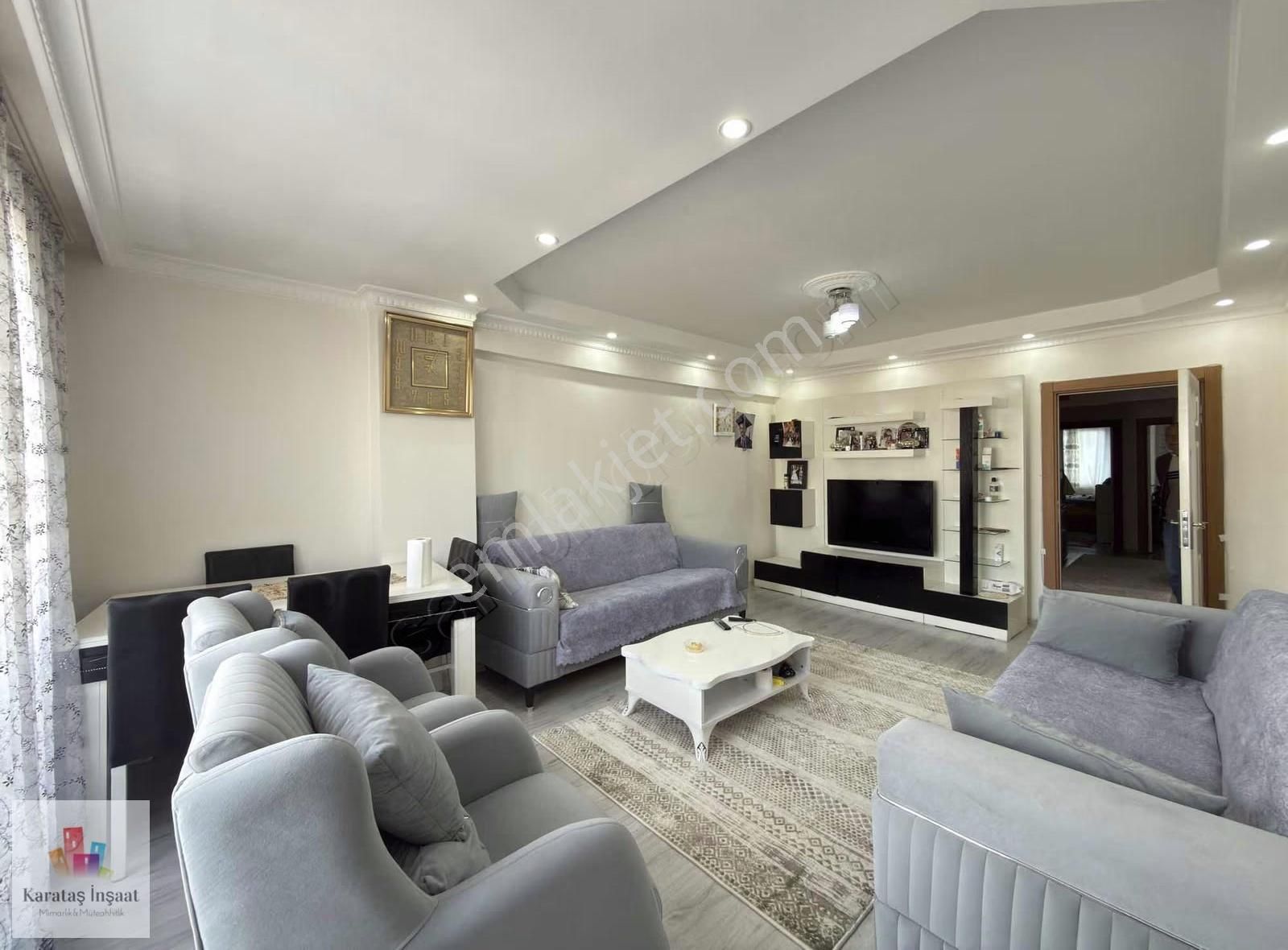 Karataş'tan Makbul Yanı Meydanda Geniş Ferah 4+2 Dubleks Daire