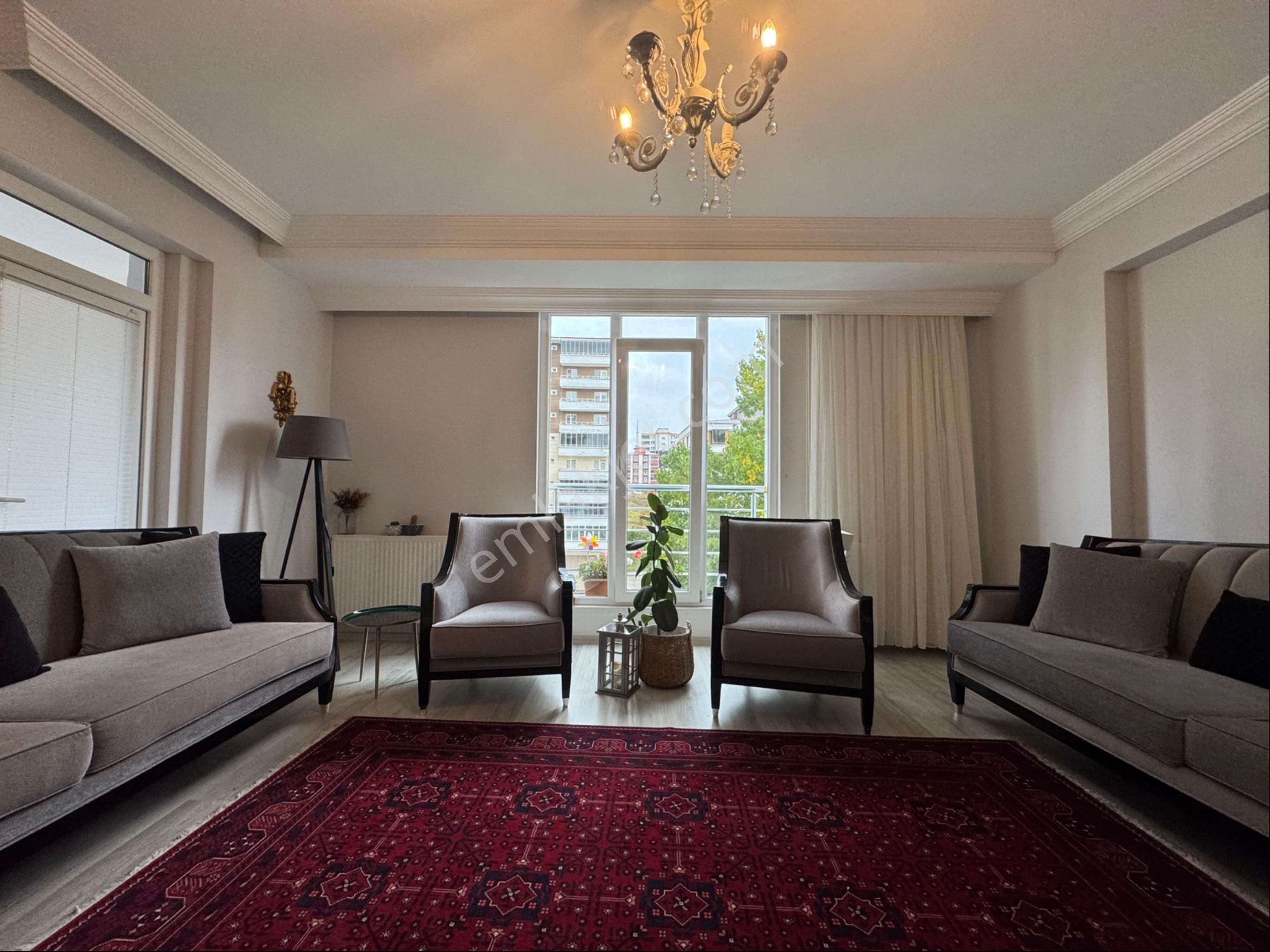 İlkadım Kışla Masrafsız Satılık 3+1 Daire - Görsel 4