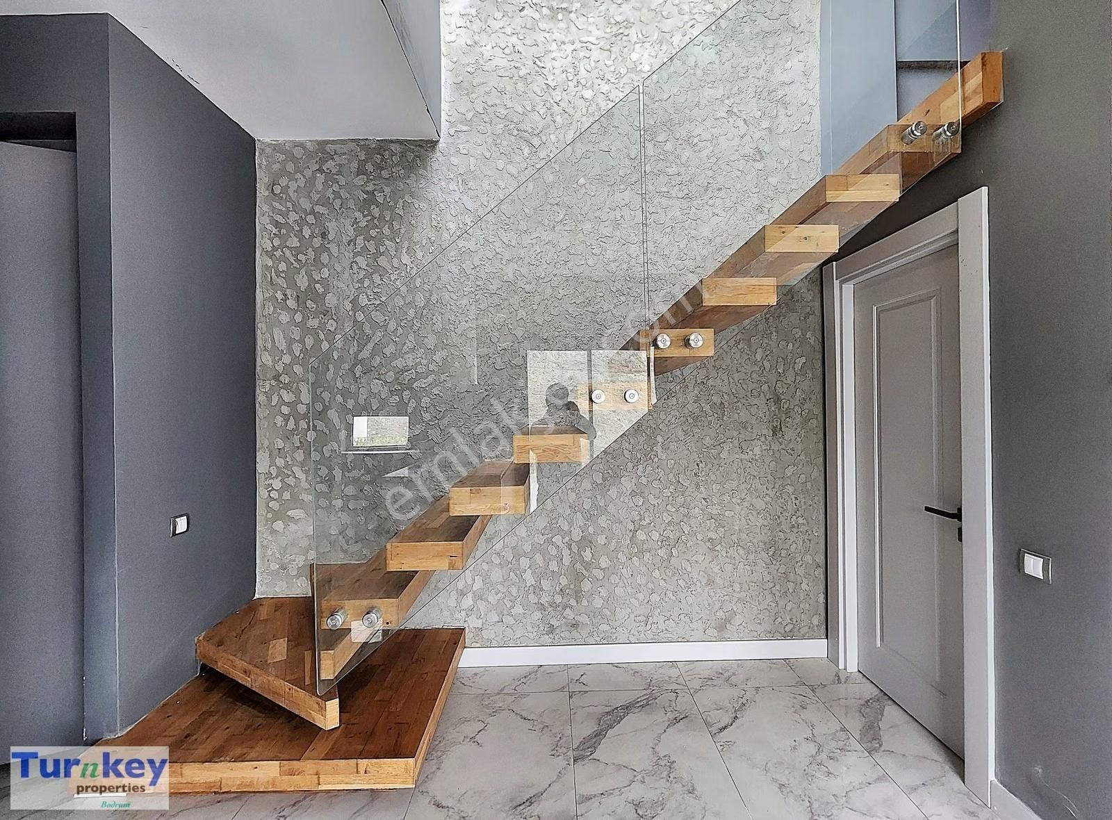 Deniz Manzaralı Özel Havuzlu 3 Odalı Satılık Villa - Görsel 20