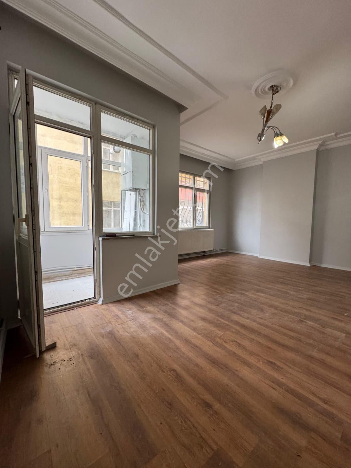 Ümraniye Tepeüstü Altinşehir Alemdagi Caddesi Merto Yurme Mesafesi 3+1 Kiralik Daire Ev - Görsel 17