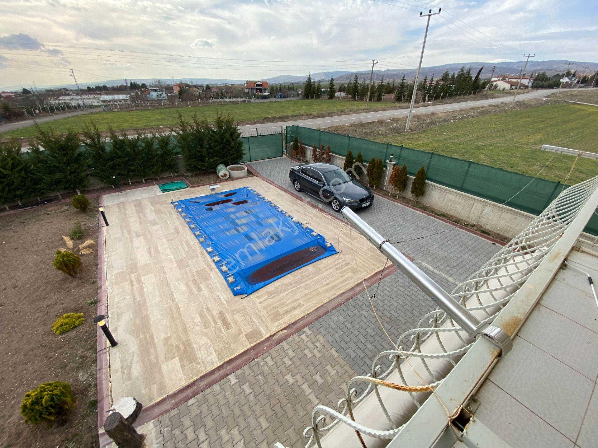 Kahramankazanda 500 M2 Arsa Üzerine Yapılı Havuzlu İmarlı İskanlı Satılık Lüx Villa - Görsel 30