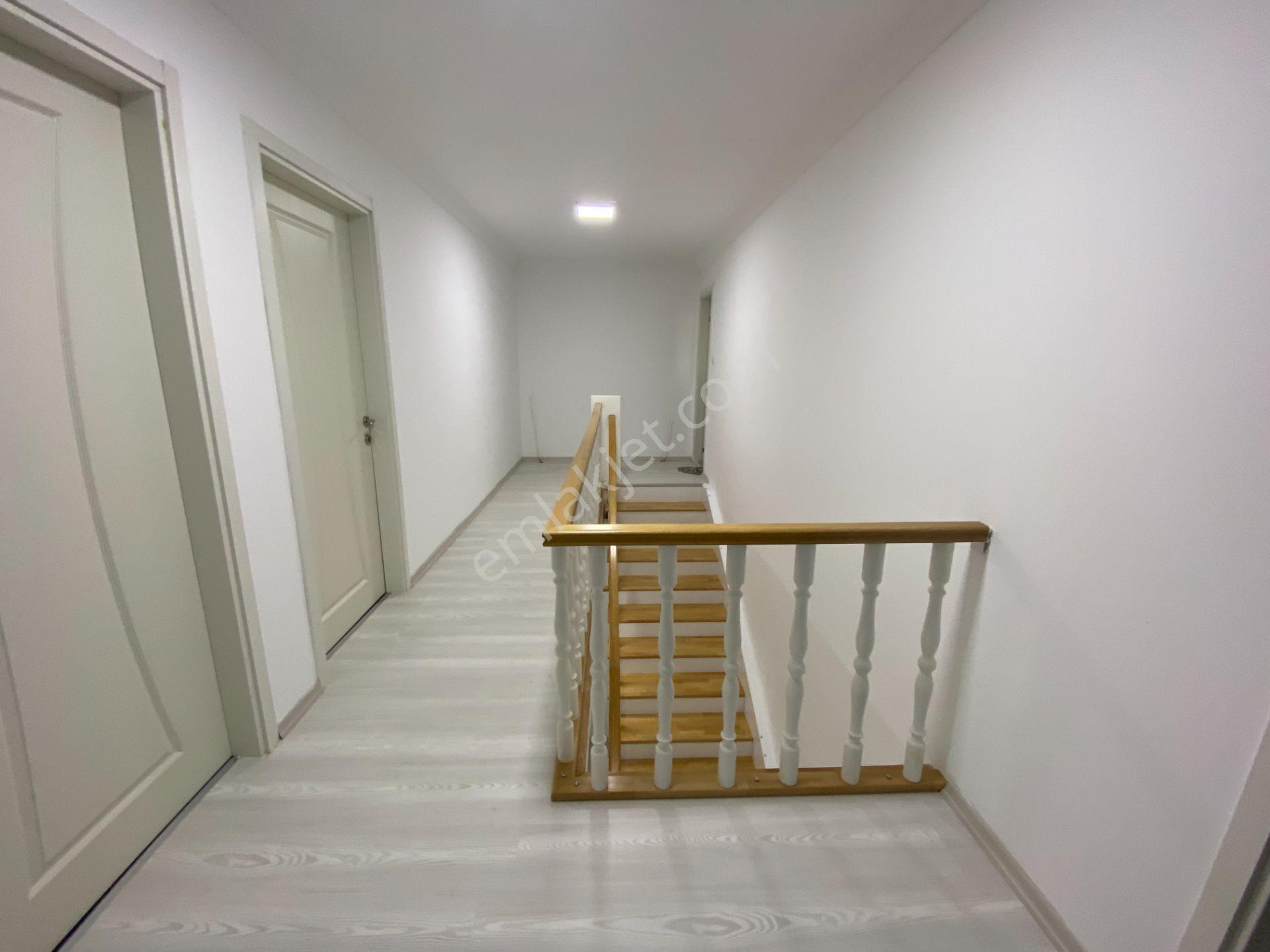 Kahramankazanda 500 M2 Arsa Üzerine Yapılı Havuzlu İmarlı İskanlı Satılık Lüx Villa - Görsel 26