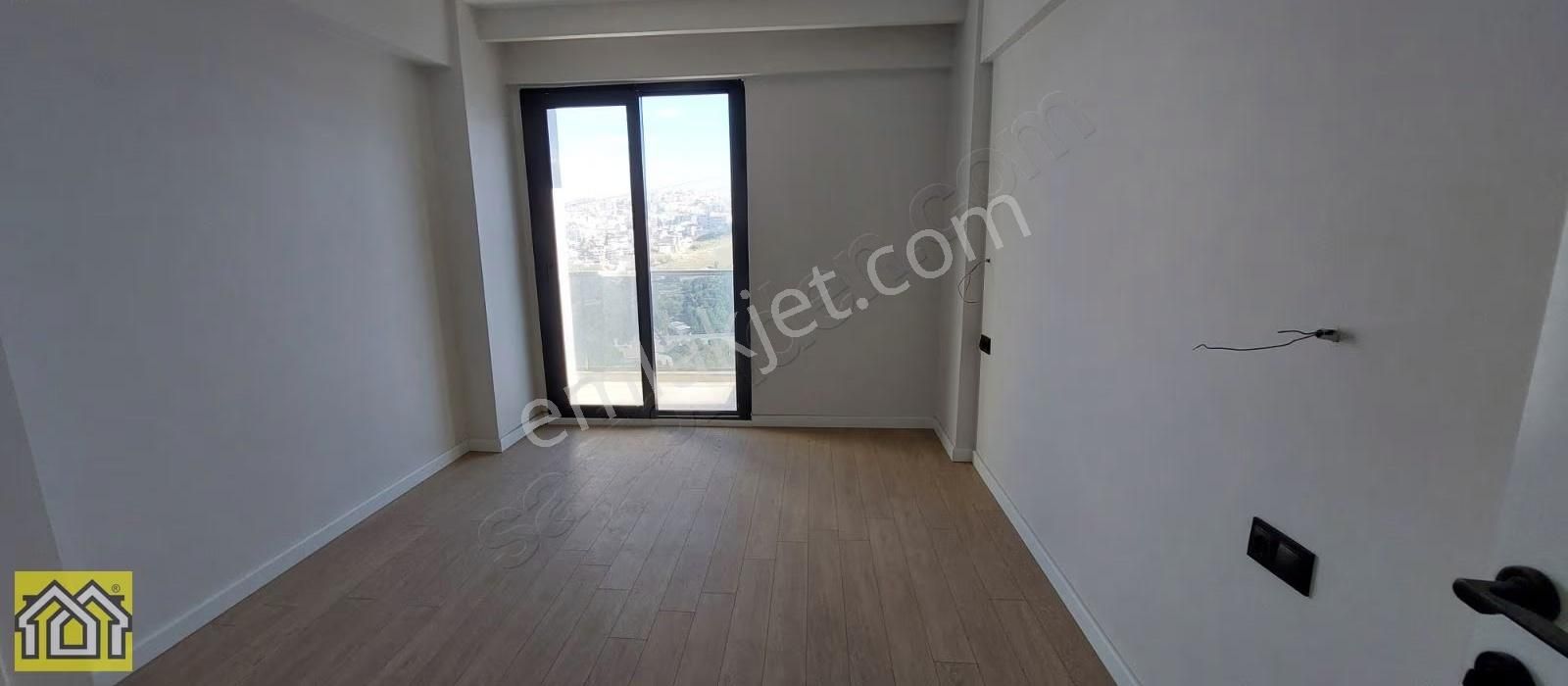 Site İçinde Sıfır, Deniz Manzaralı, Otoparklı 3+1 Daire - Görsel 11
