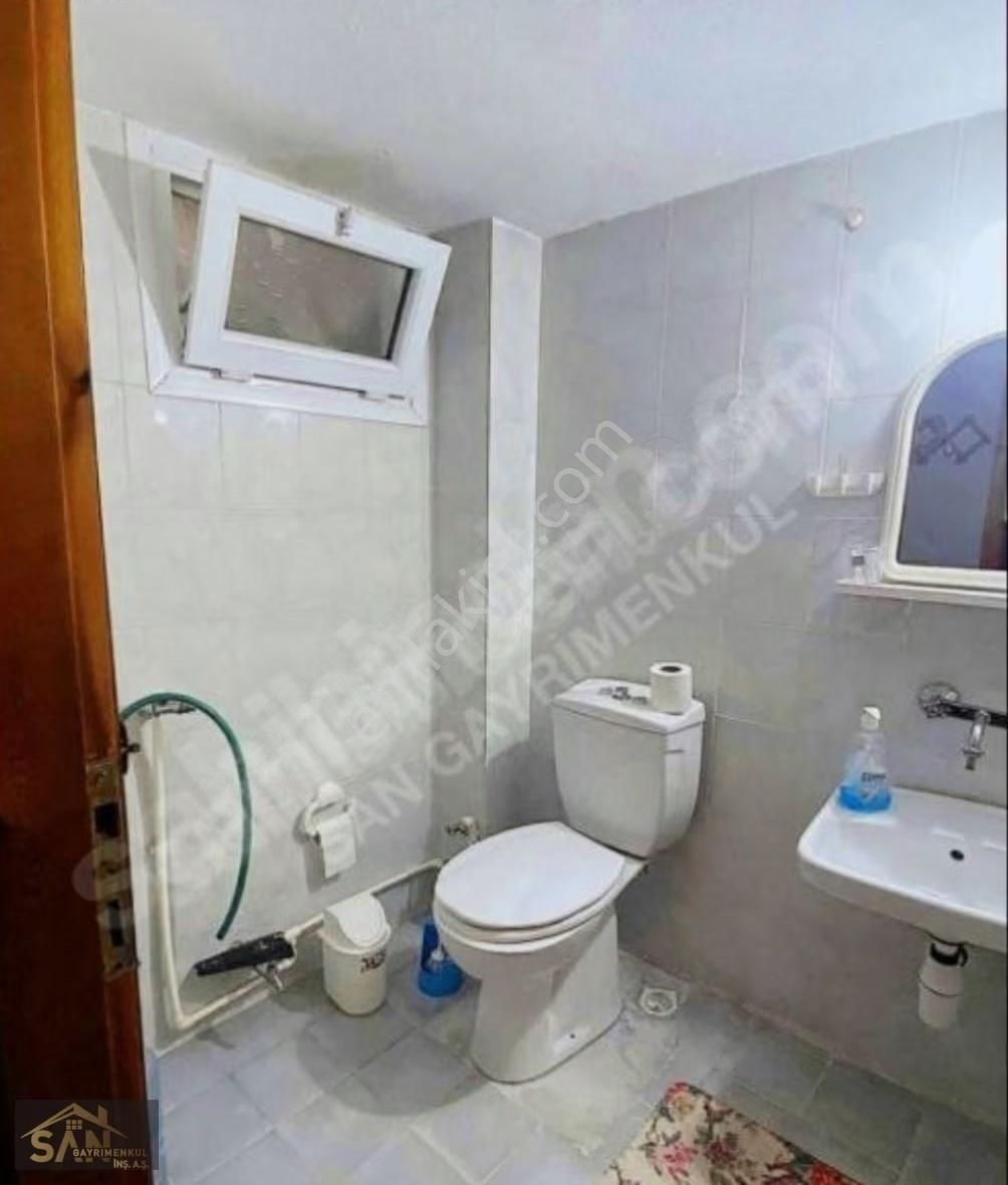San Gayrimenkul'den Çeşmealtında Site İçinde 3+1 Eşyalı Villa - Görsel 14