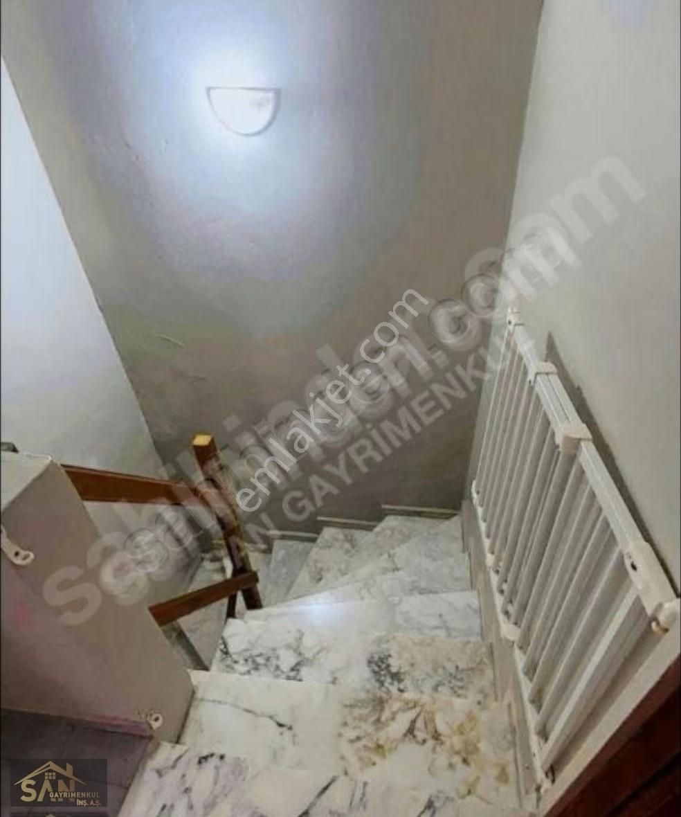 San Gayrimenkul'den Çeşmealtında Site İçinde 3+1 Eşyalı Villa - Görsel 17