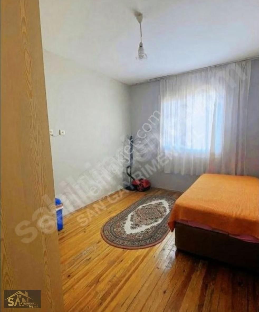 San Gayrimenkul'den Çeşmealtında Site İçinde 3+1 Eşyalı Villa - Görsel 7