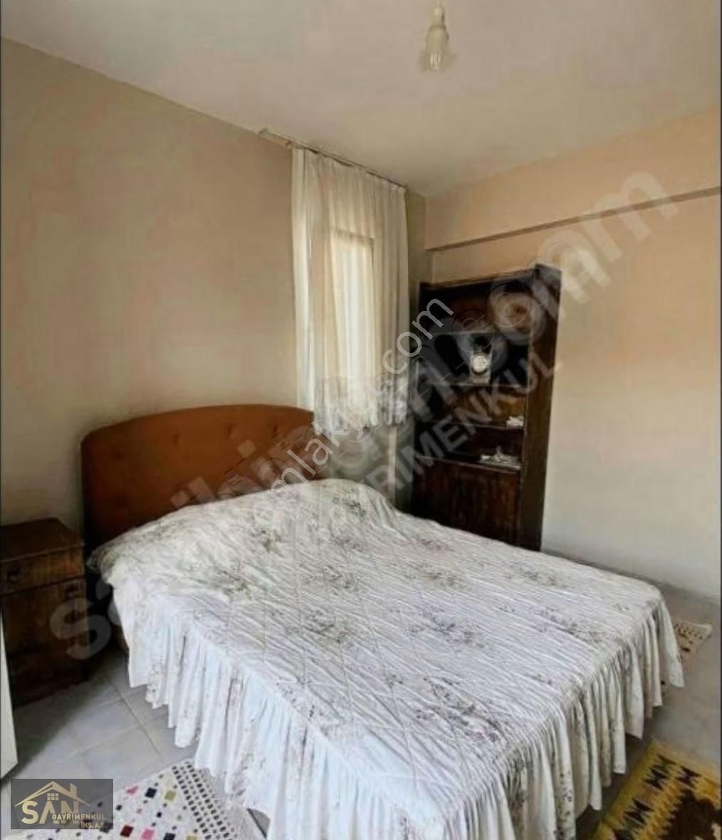 San Gayrimenkul'den Çeşmealtında Site İçinde 3+1 Eşyalı Villa - Görsel 2