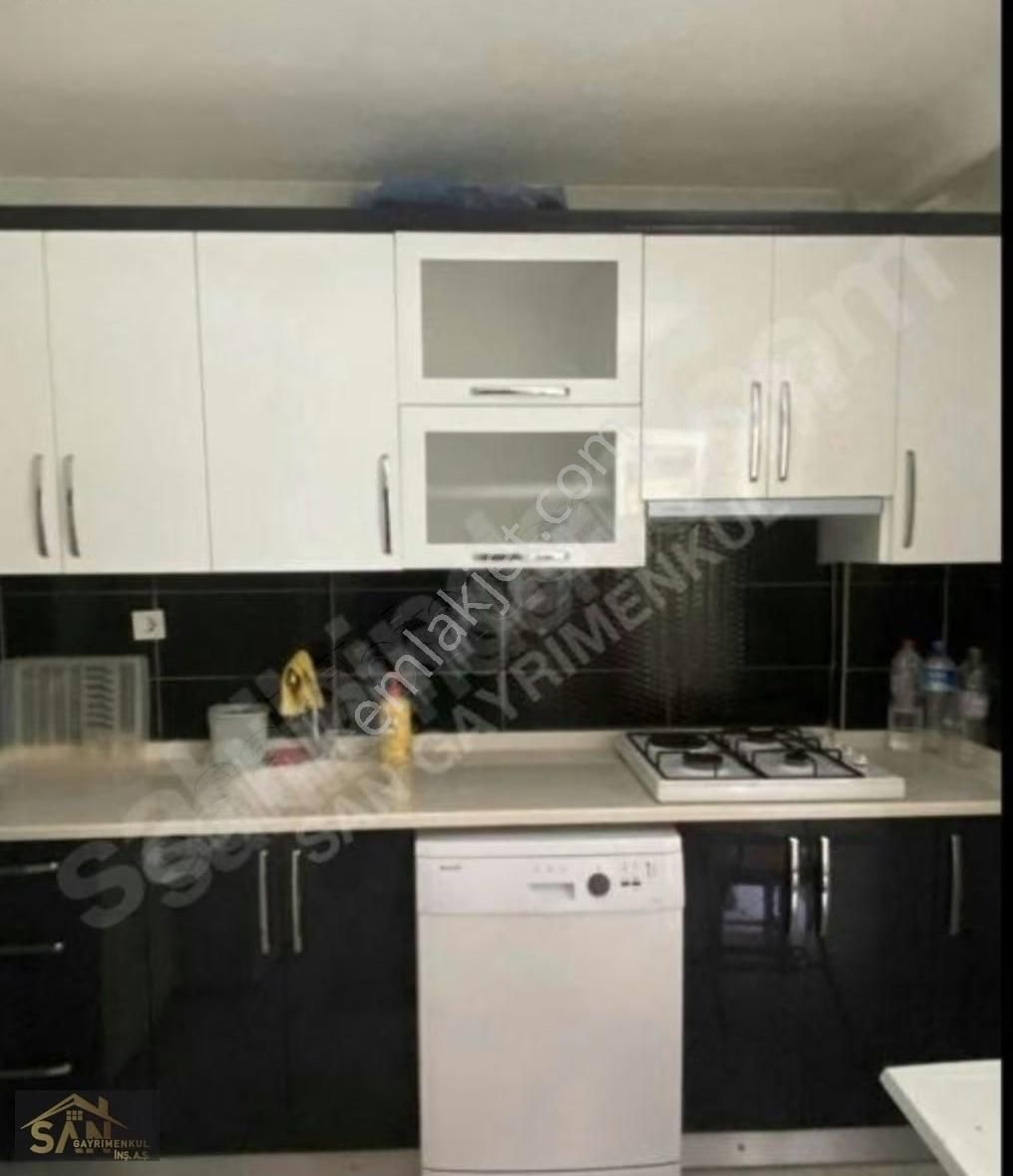 San Gayrimenkul'den Çeşmealtında Site İçinde 3+1 Eşyalı Villa - Görsel 21