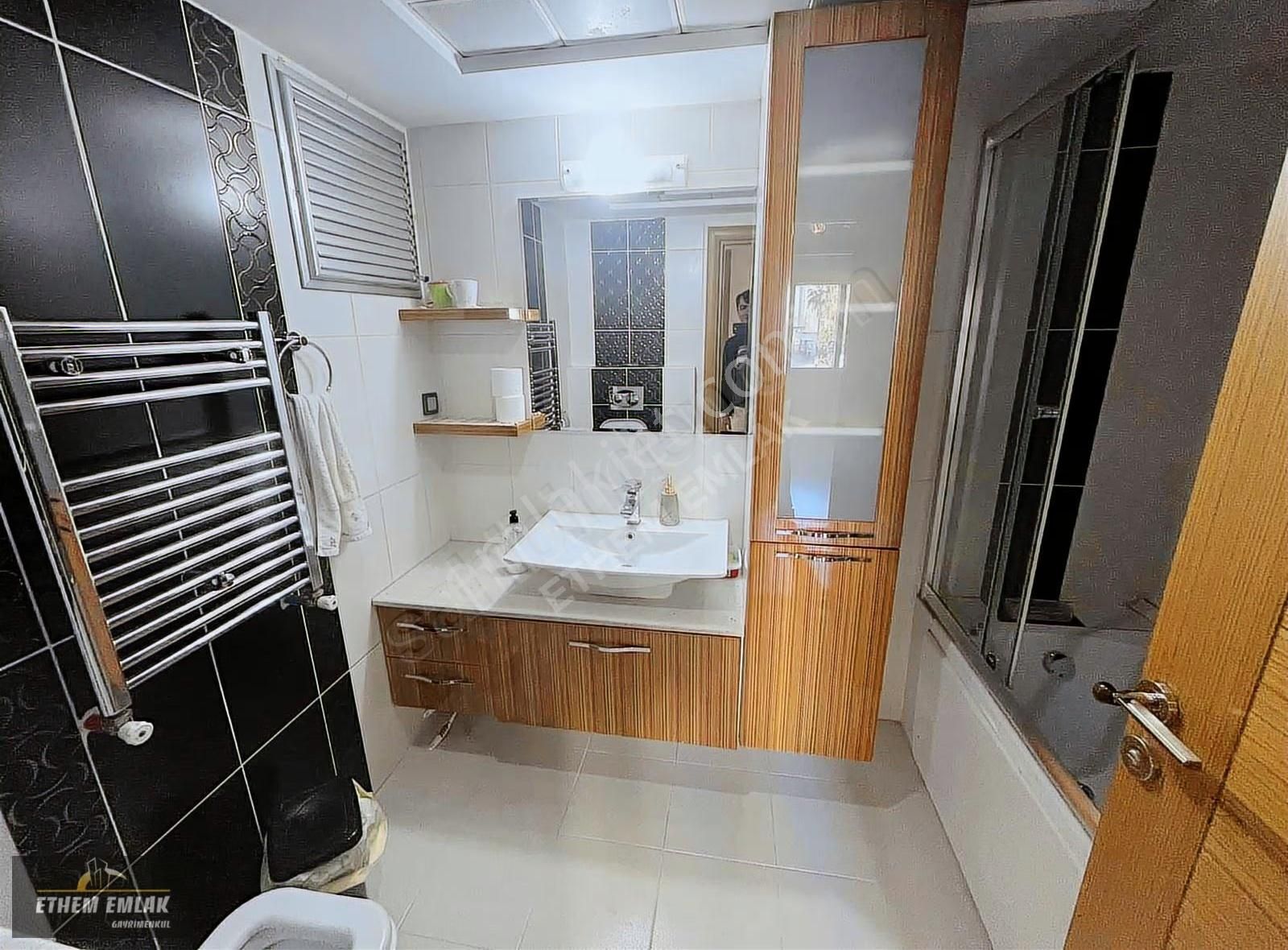 Bölgenin En Güzel Konumu Kilerli Geniş Peyzaj Havuzlu 4+1 - Görsel 16