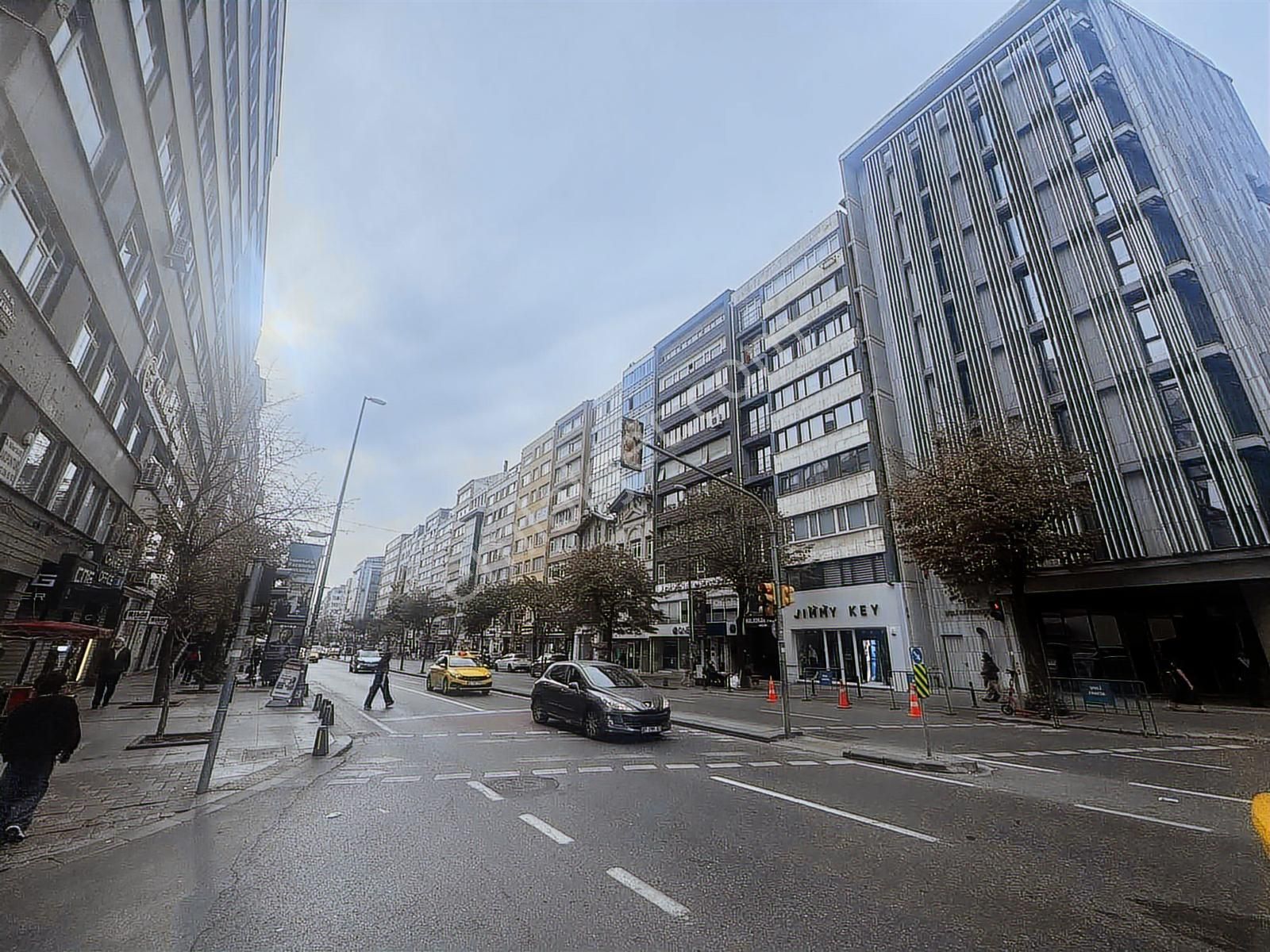 Çok Acele! Osmanbey Metroya Komşu Asansörlü 96m2 Ofis Daire - Görsel 14