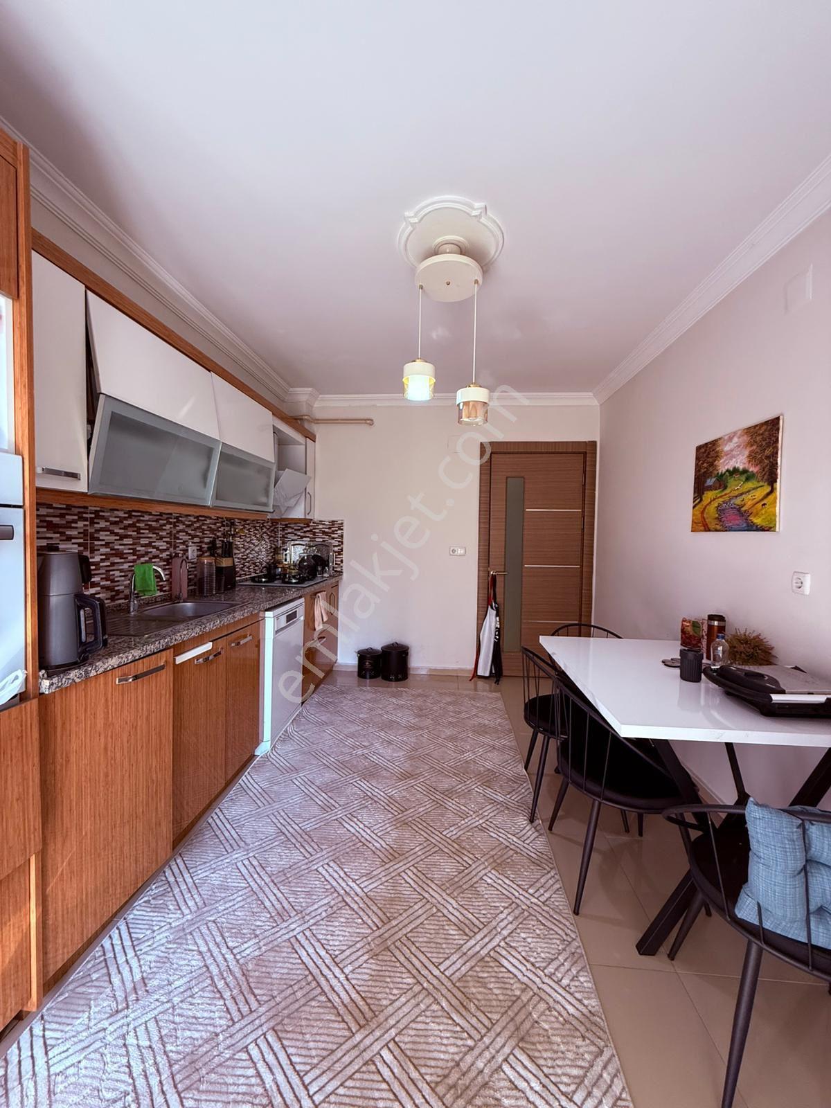 🏡cumhuriyet Mahallesi 🏡 3+1 140 M2 11 Katlının Yüksek Zemin Katı Kombi Dogalgazlı - Görsel 12