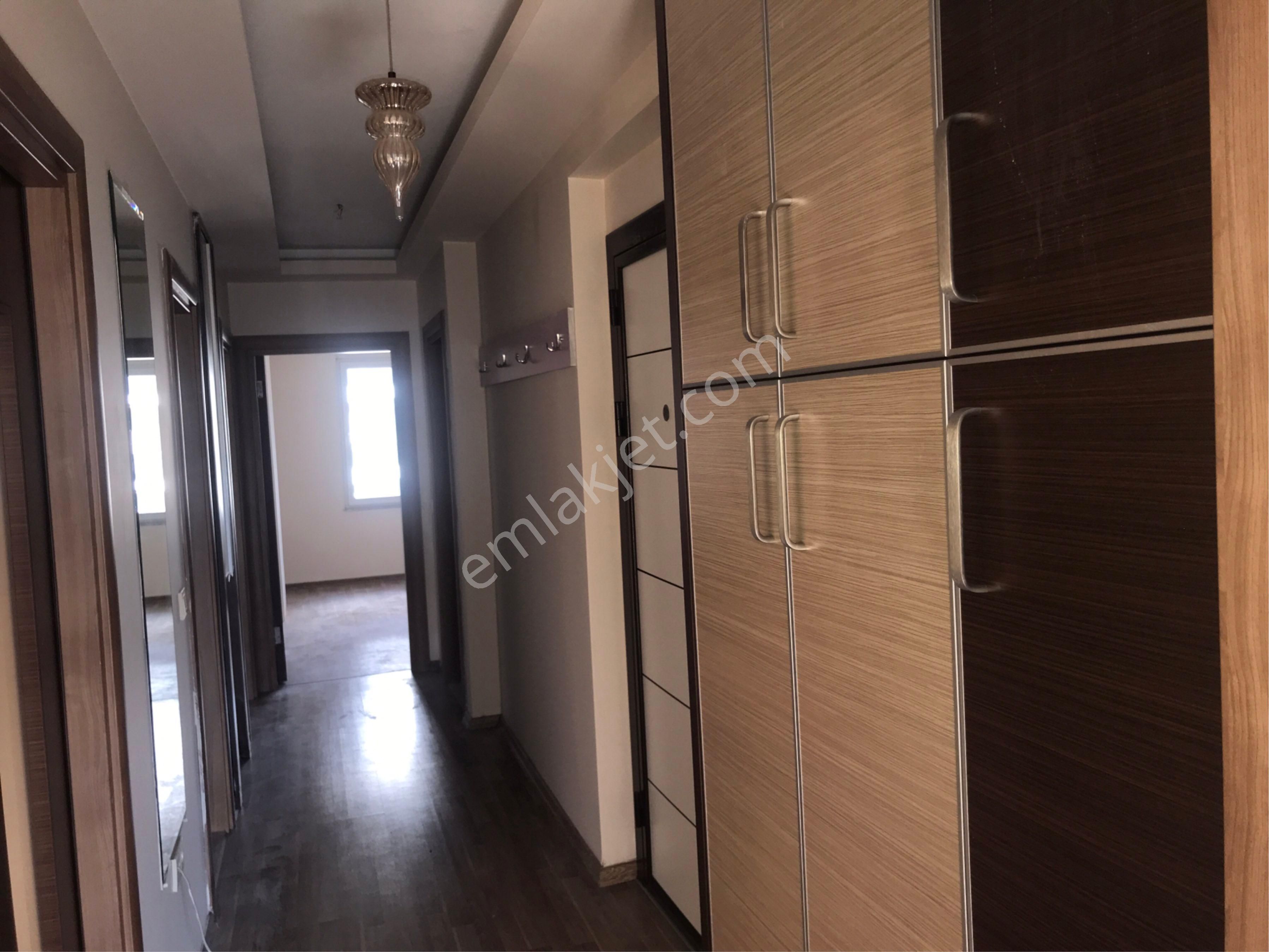 Antalya Konyaaltı Mollayusuf Mah Havuz Kapalı Otopark Doğalgaz Kılima 2+1 Ayrı Mutfak Kiralık - Görsel 23