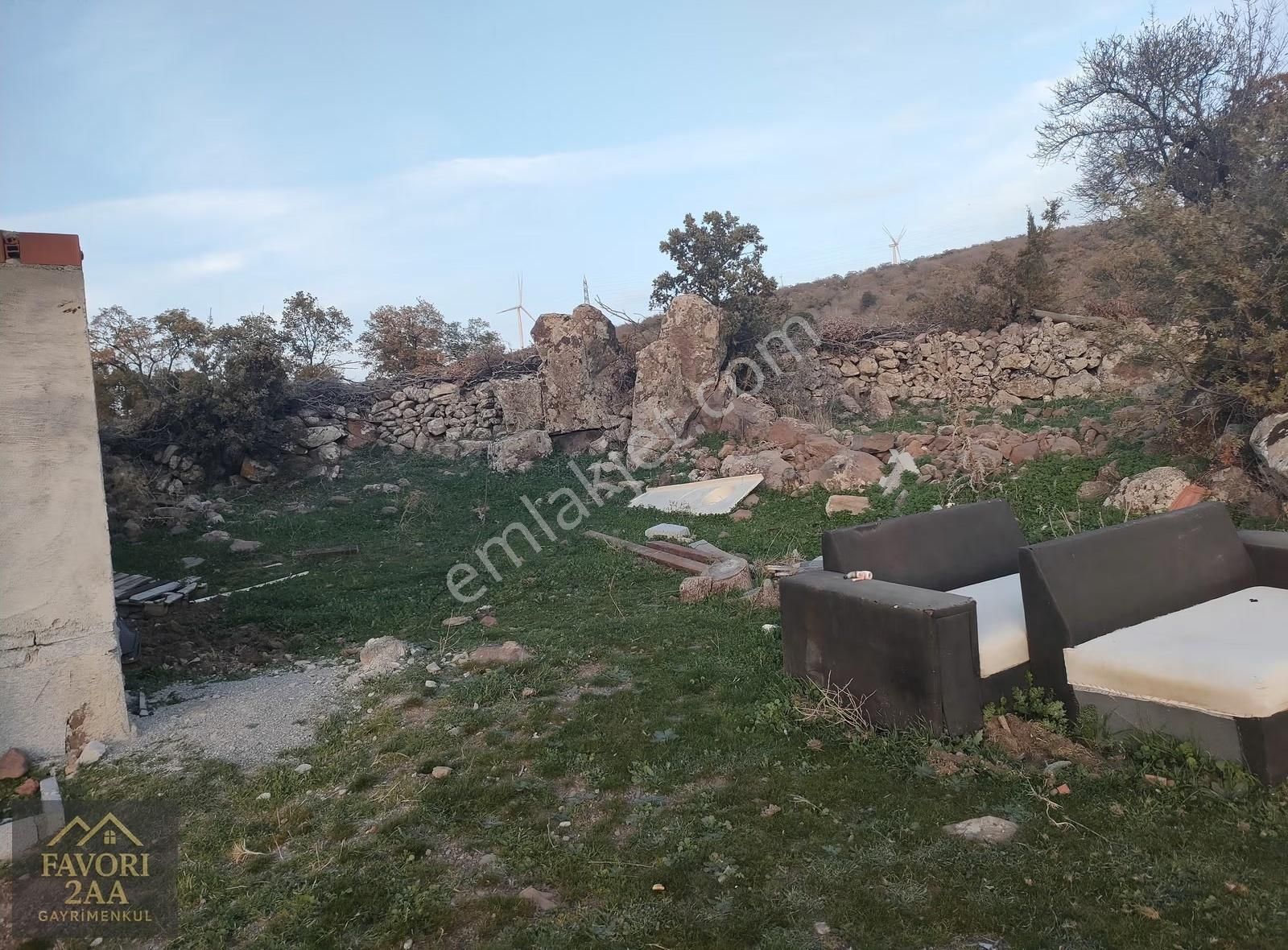 Bergama İsmailli Mah Satılık Ev Ve Tarla - Görsel 12