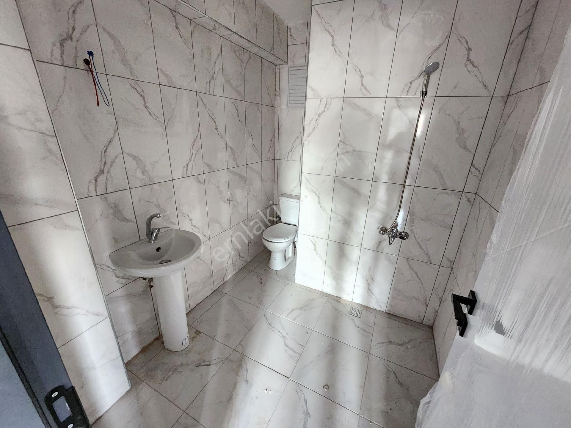 Karapürcekte 5. Kat Konumunda 1. Kat 3+1 Satılık Sıfır Dairee - Görsel 24