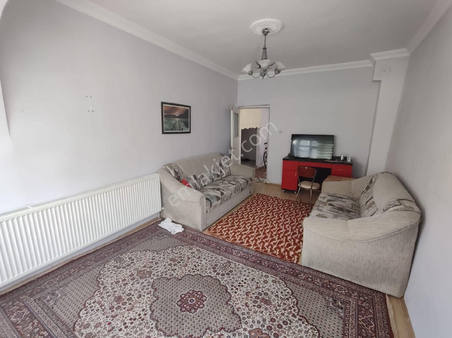 Pendik Orhangazi Mah Kısmen Eşyalı Geniş 3+1 - Görsel 3