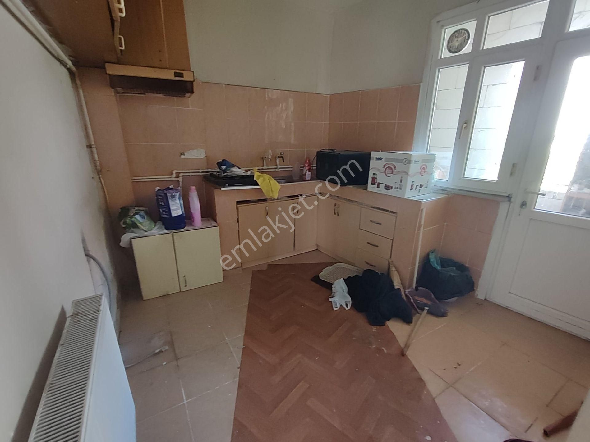 Pendik Orhangazi Mah Kısmen Eşyalı Geniş 3+1 - Görsel 7