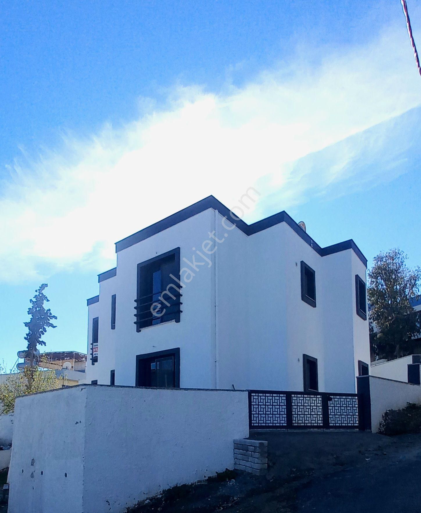 Turgutreıste Ova Manzaralı 2+1