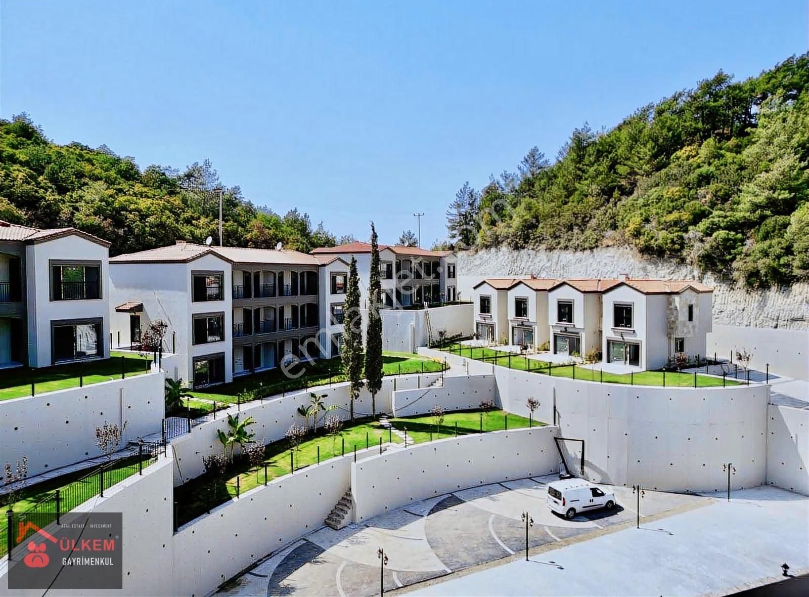 Tek Katlı Doğa Manzaralı 2+1 -3+1 Seçenekli Havuzlu Sit Daireler - Görsel 31